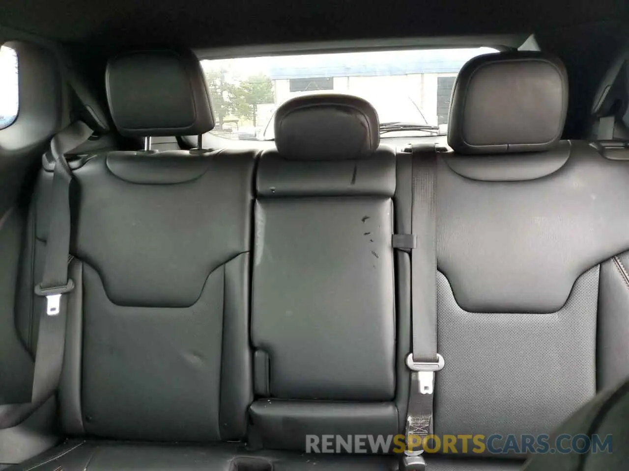 10 Photograph of a damaged car 3C4NJDFN6PT504143 JEEP COMPASS 2023