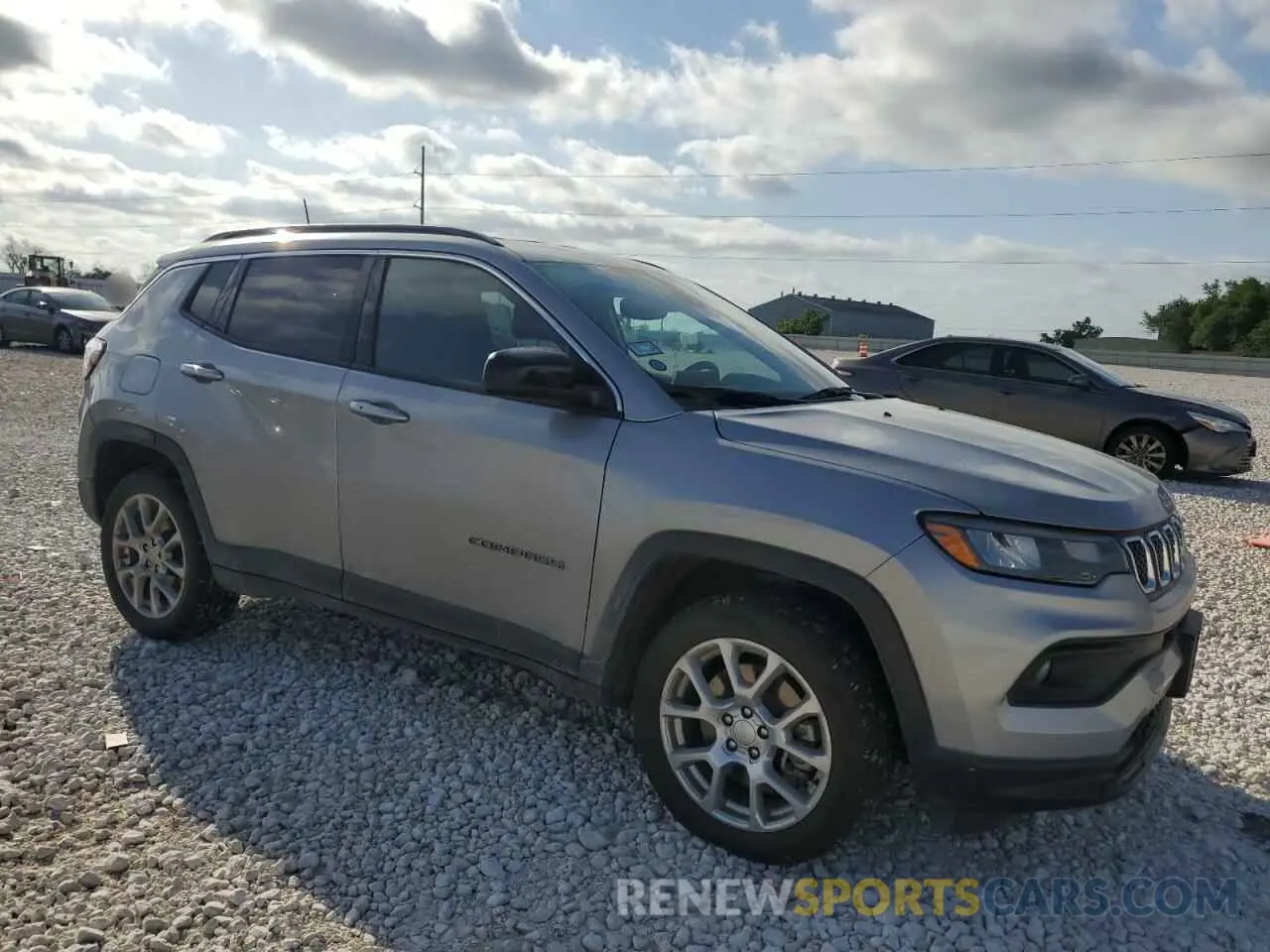 4 Photograph of a damaged car 3C4NJDFN6PT513828 JEEP COMPASS 2023