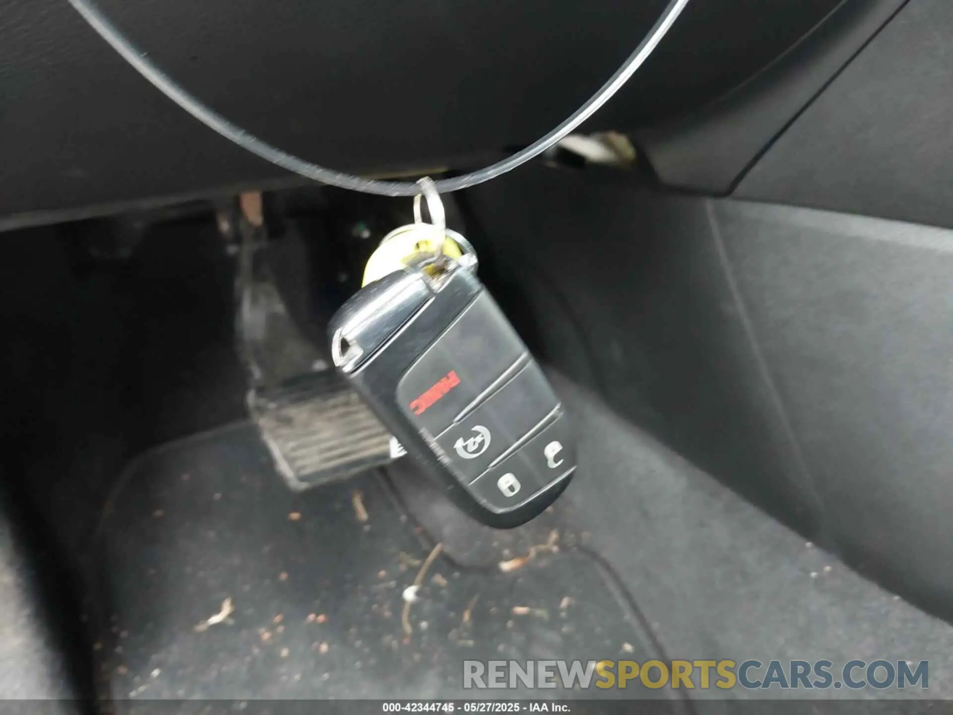 11 Photograph of a damaged car 3C4NJDFN7PT528791 JEEP COMPASS 2023