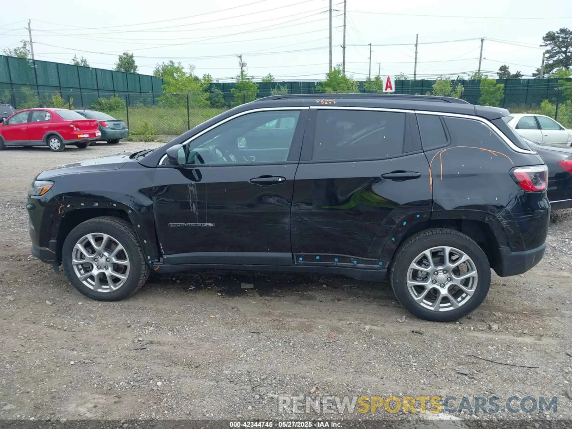 14 Photograph of a damaged car 3C4NJDFN7PT528791 JEEP COMPASS 2023