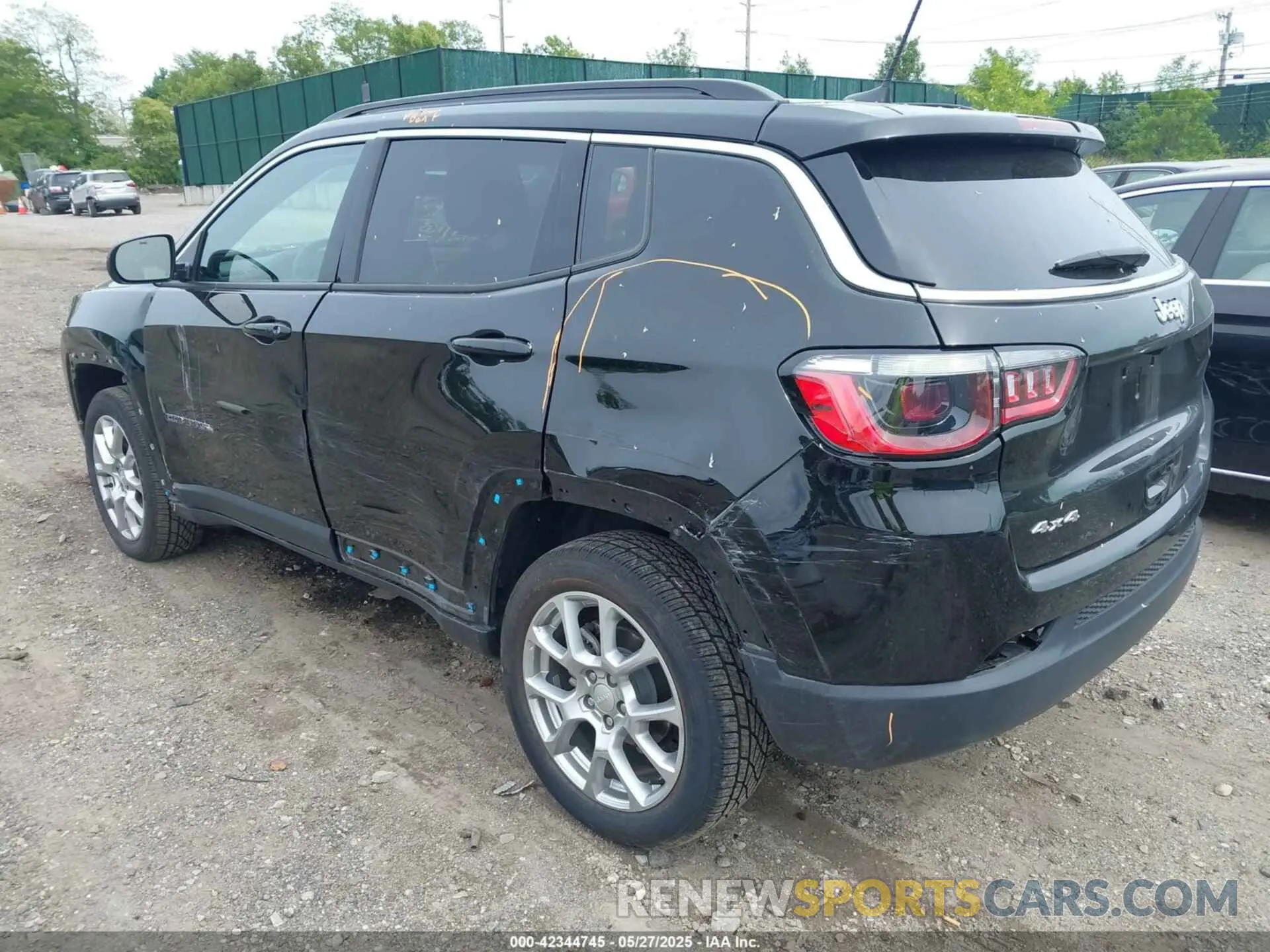 3 Photograph of a damaged car 3C4NJDFN7PT528791 JEEP COMPASS 2023