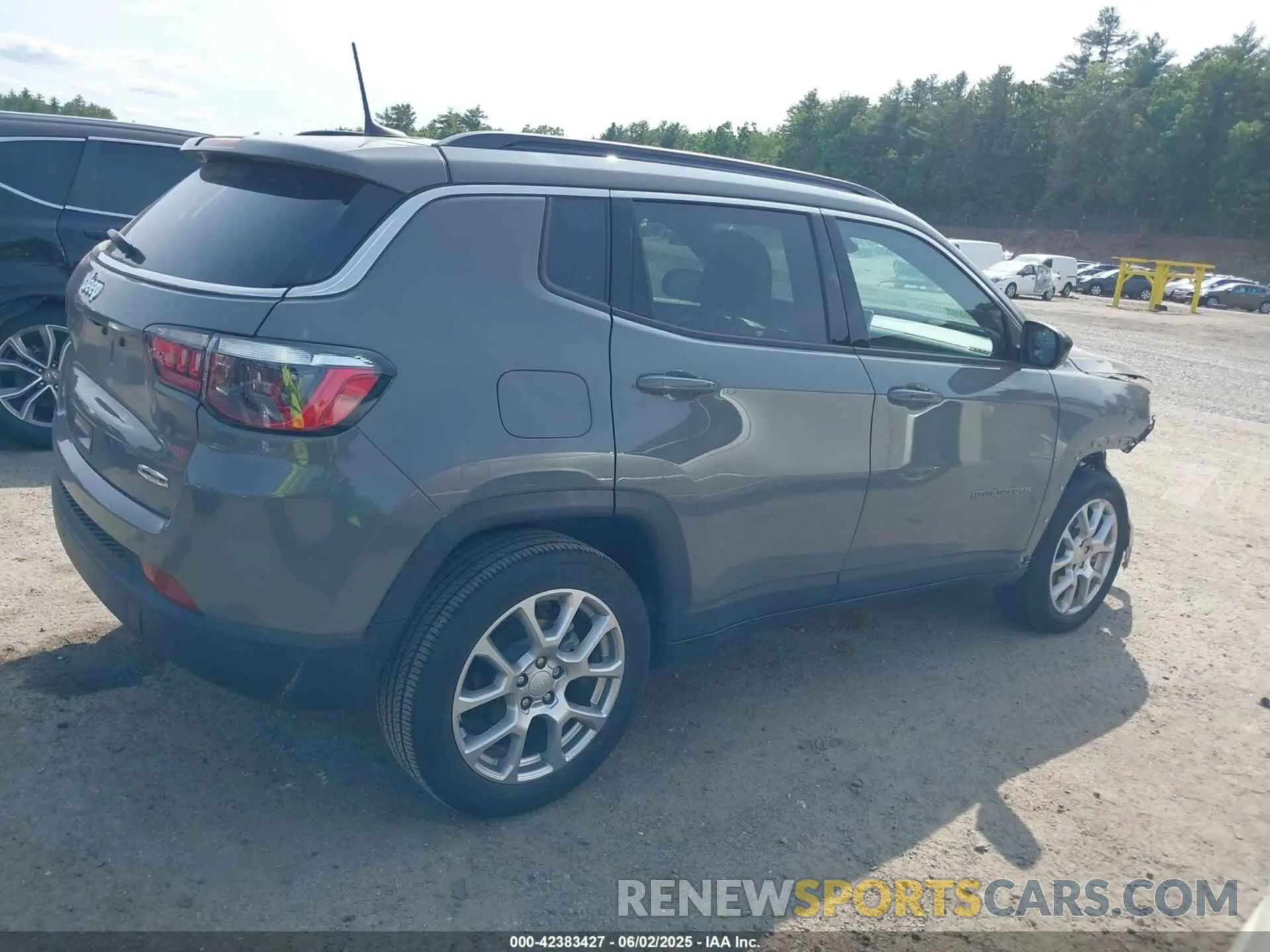 13 Photograph of a damaged car 3C4NJDFN8PT531229 JEEP COMPASS 2023