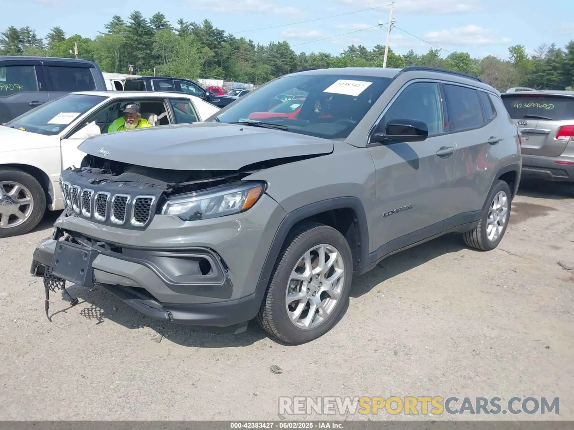 2 Photograph of a damaged car 3C4NJDFN8PT531229 JEEP COMPASS 2023