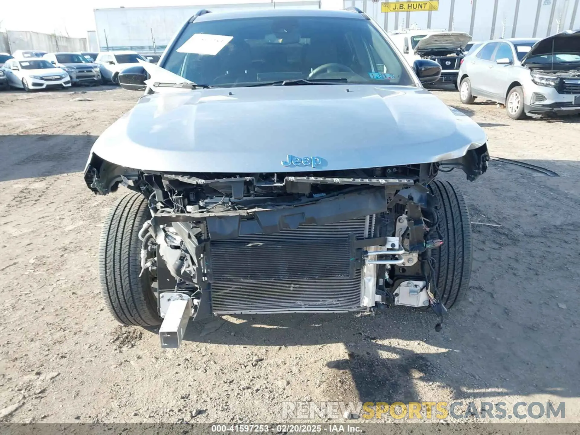 6 Photograph of a damaged car 3C4NJDFNXPT502492 JEEP COMPASS 2023