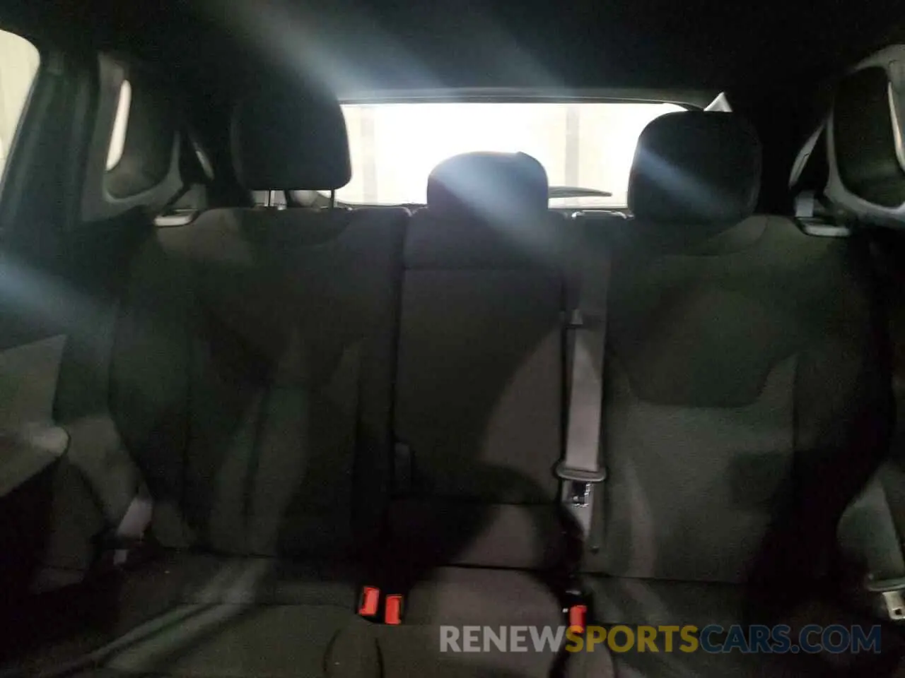 10 Photograph of a damaged car 3C4NJDAN0RT158813 JEEP COMPASS 2024