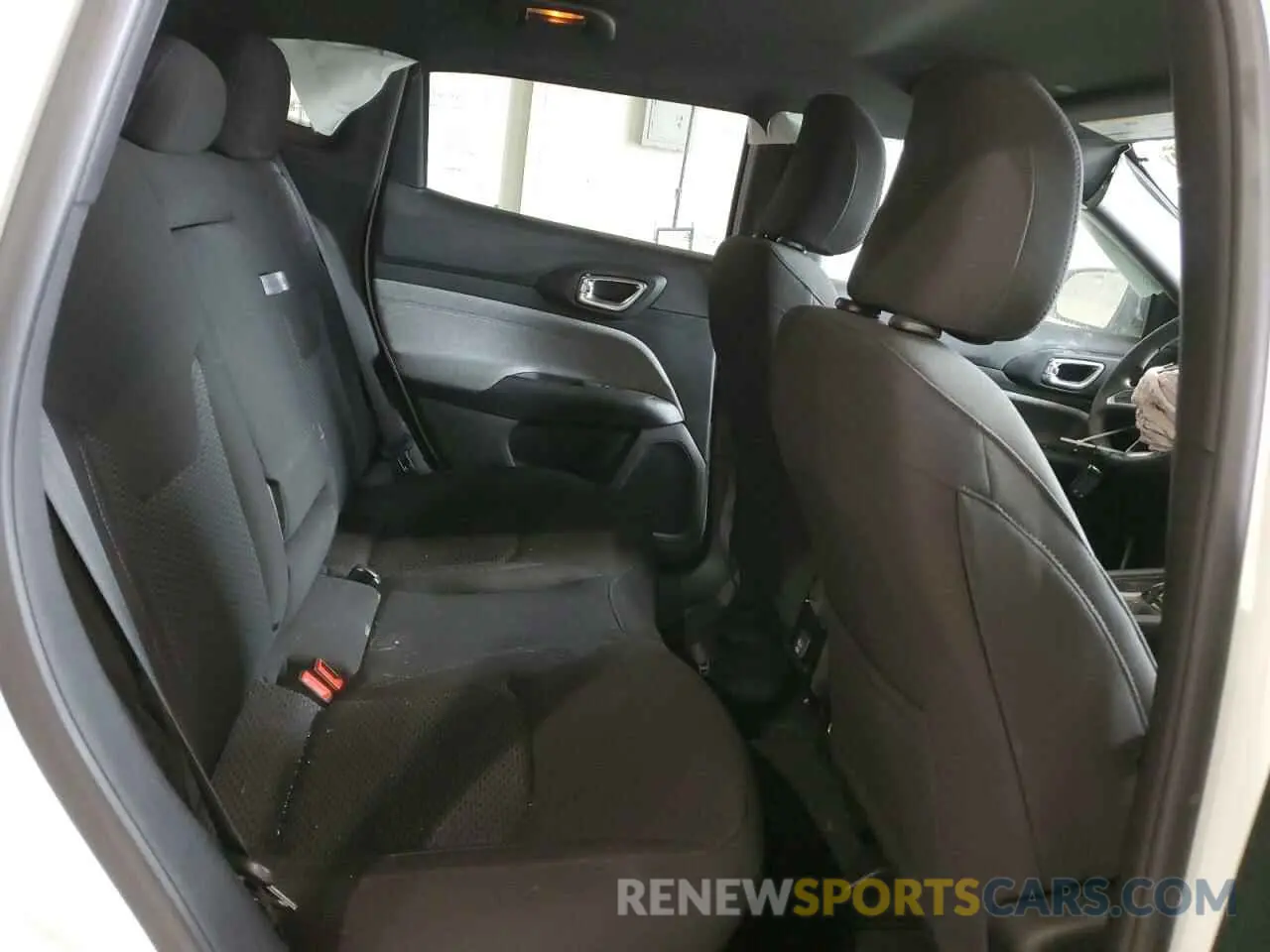 11 Photograph of a damaged car 3C4NJDAN2RT145173 JEEP COMPASS 2024