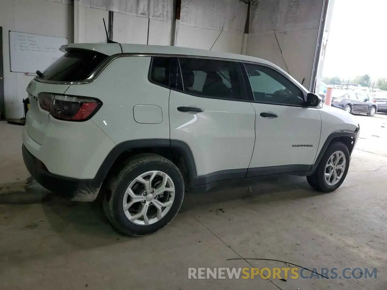 3 Photograph of a damaged car 3C4NJDAN2RT145173 JEEP COMPASS 2024