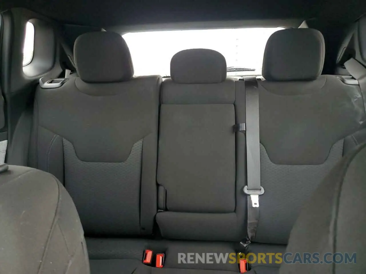 10 Photograph of a damaged car 3C4NJDAN3RT125983 JEEP COMPASS 2024