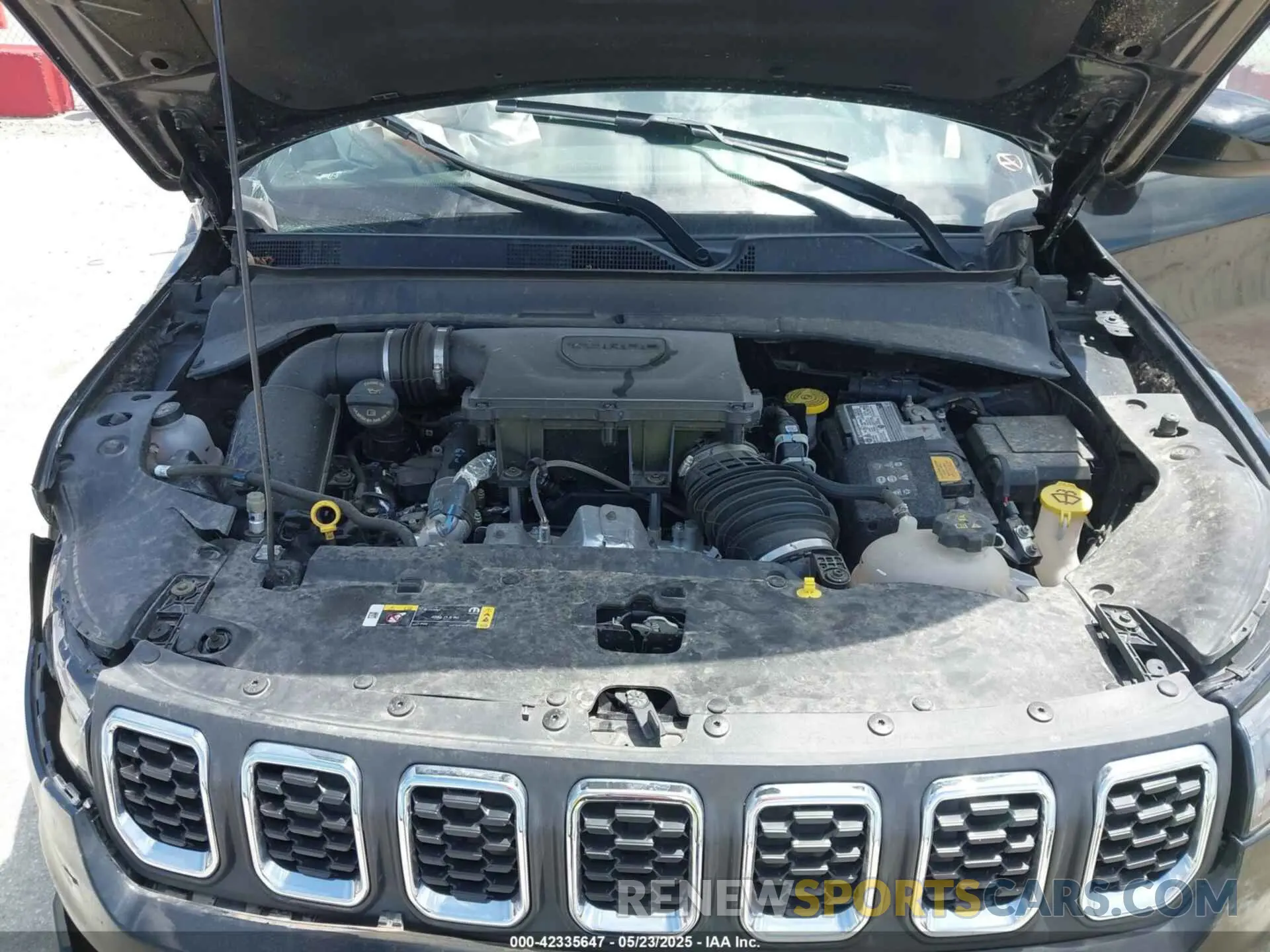 10 Photograph of a damaged car 3C4NJDAN5RT105556 JEEP COMPASS 2024