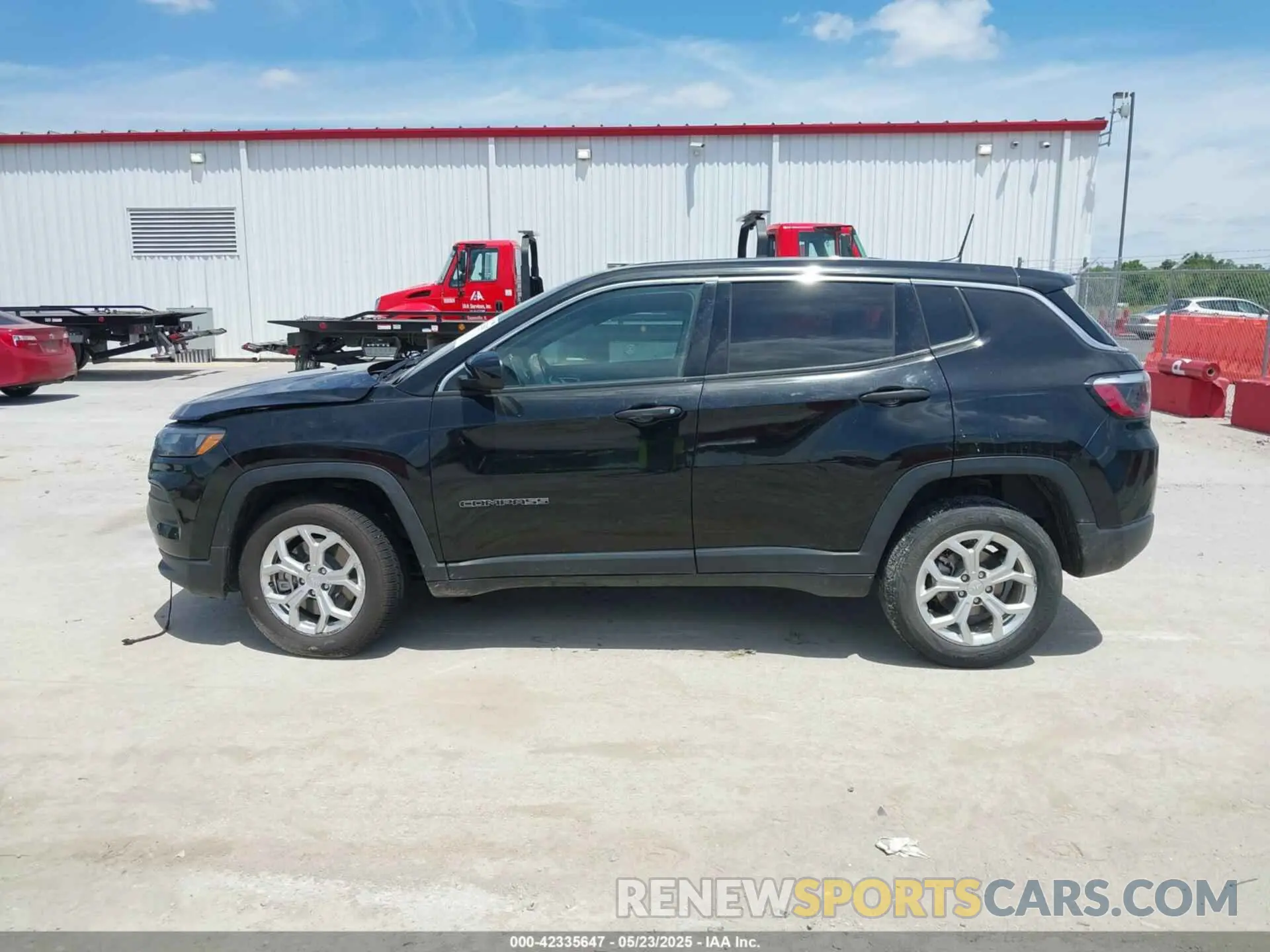 15 Photograph of a damaged car 3C4NJDAN5RT105556 JEEP COMPASS 2024