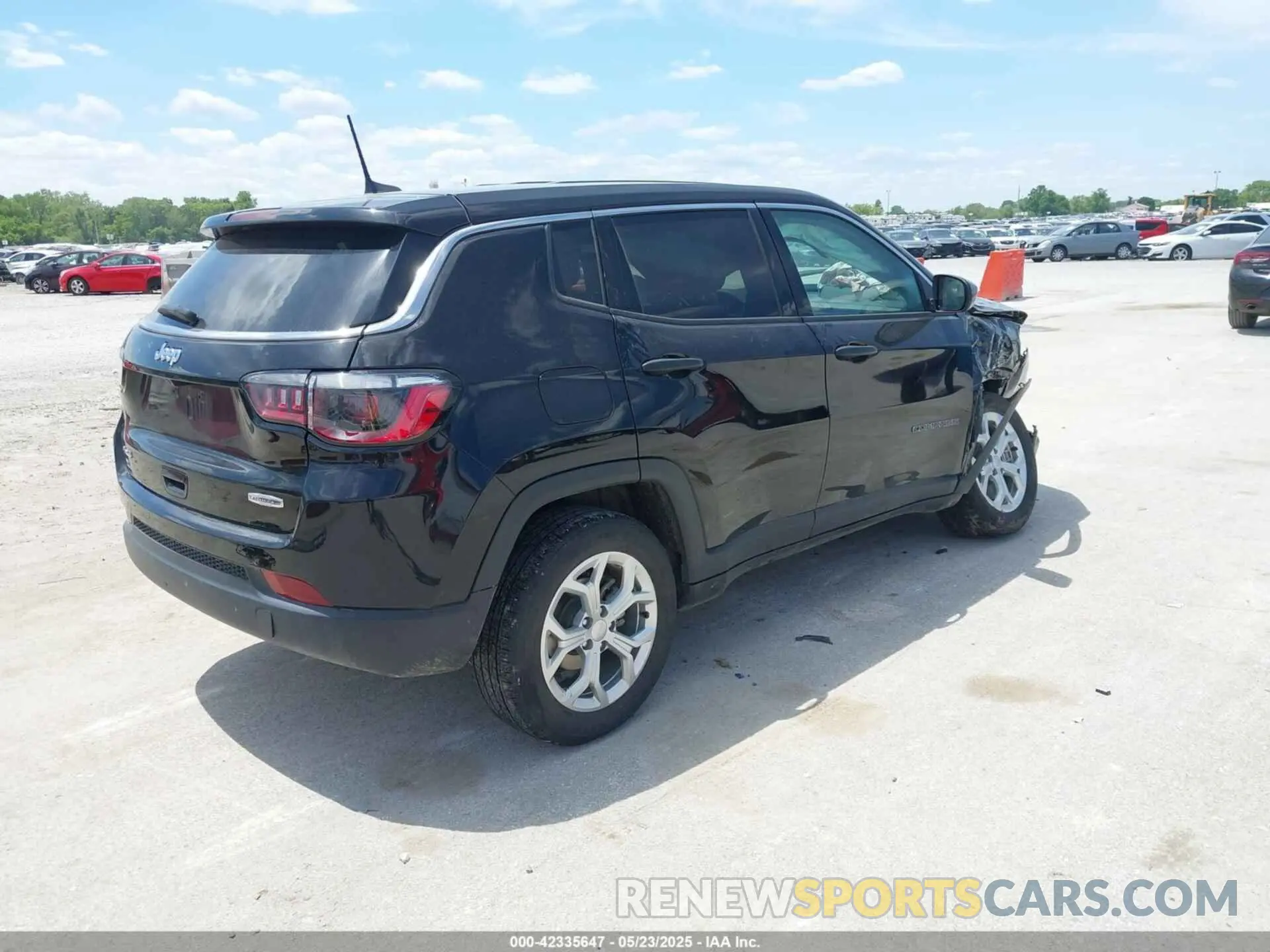4 Photograph of a damaged car 3C4NJDAN5RT105556 JEEP COMPASS 2024