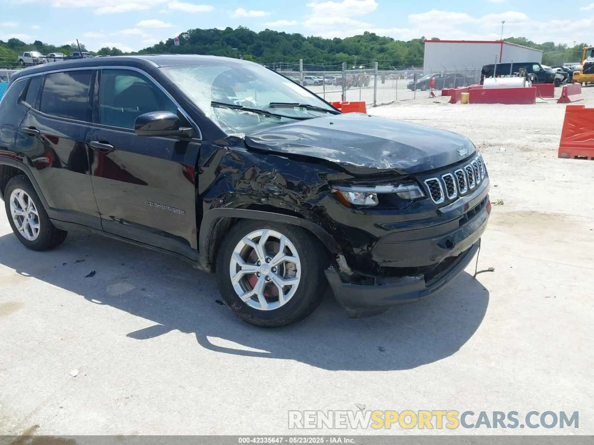 6 Photograph of a damaged car 3C4NJDAN5RT105556 JEEP COMPASS 2024