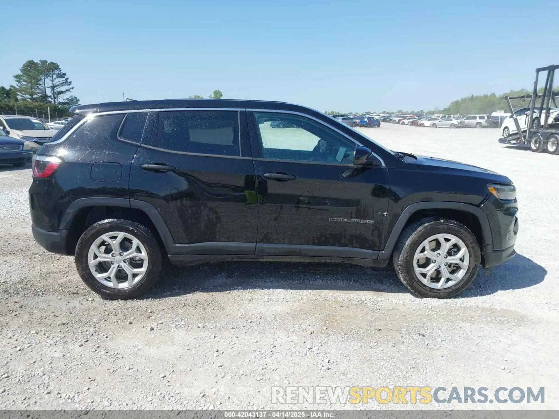 13 Photograph of a damaged car 3C4NJDAN5RT146771 JEEP COMPASS 2024