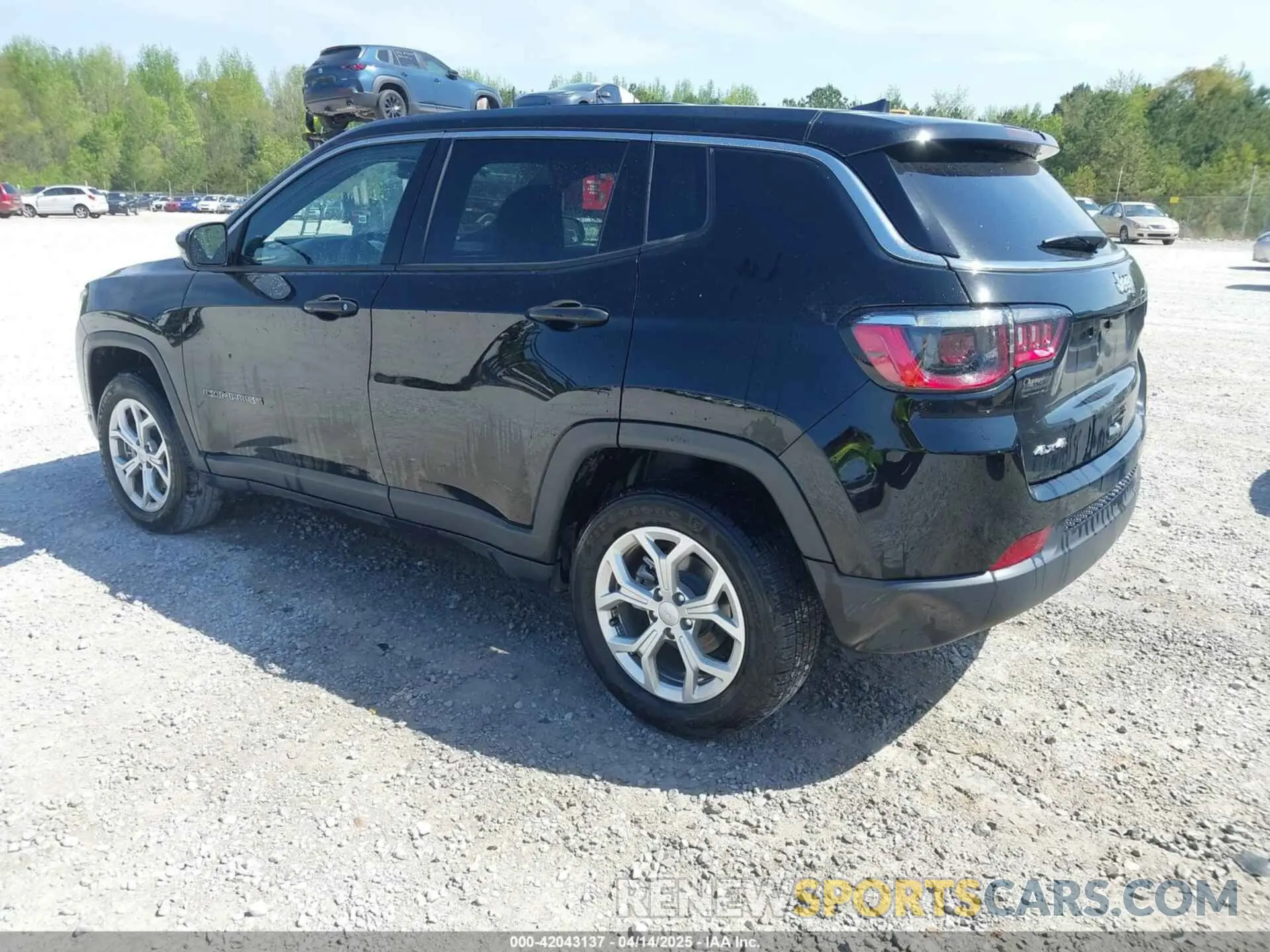 3 Photograph of a damaged car 3C4NJDAN5RT146771 JEEP COMPASS 2024