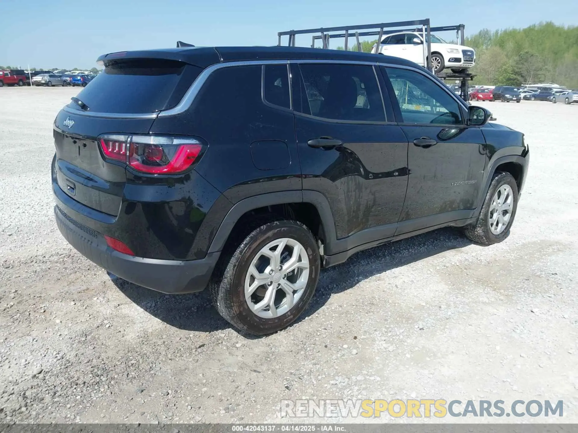 4 Photograph of a damaged car 3C4NJDAN5RT146771 JEEP COMPASS 2024