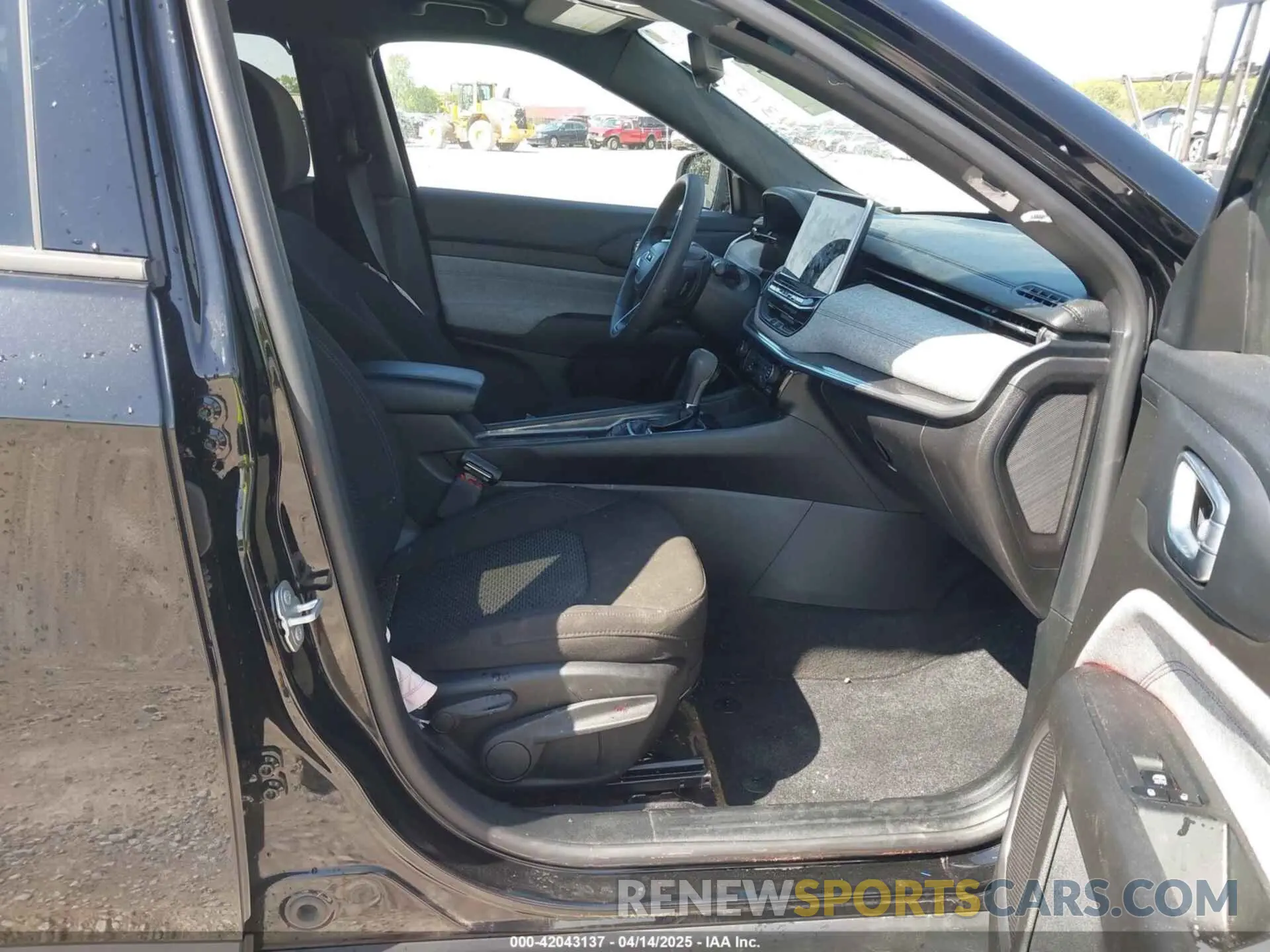5 Photograph of a damaged car 3C4NJDAN5RT146771 JEEP COMPASS 2024