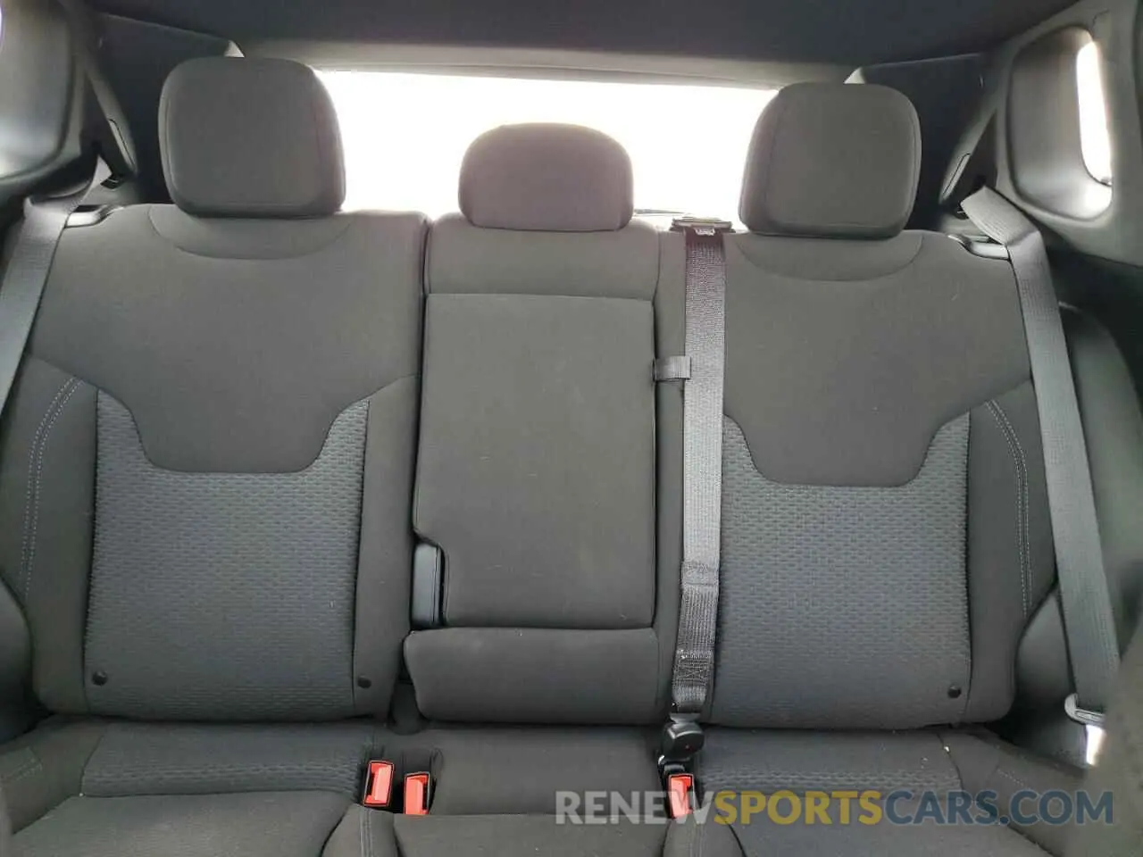 10 Photograph of a damaged car 3C4NJDAN6RT163210 JEEP COMPASS 2024