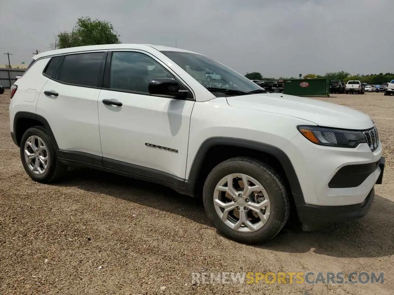 4 Photograph of a damaged car 3C4NJDAN6RT163210 JEEP COMPASS 2024