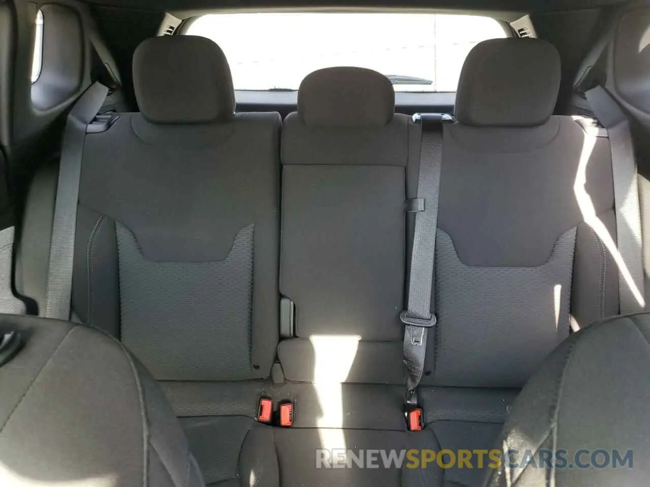 10 Photograph of a damaged car 3C4NJDAN9RT171267 JEEP COMPASS 2024