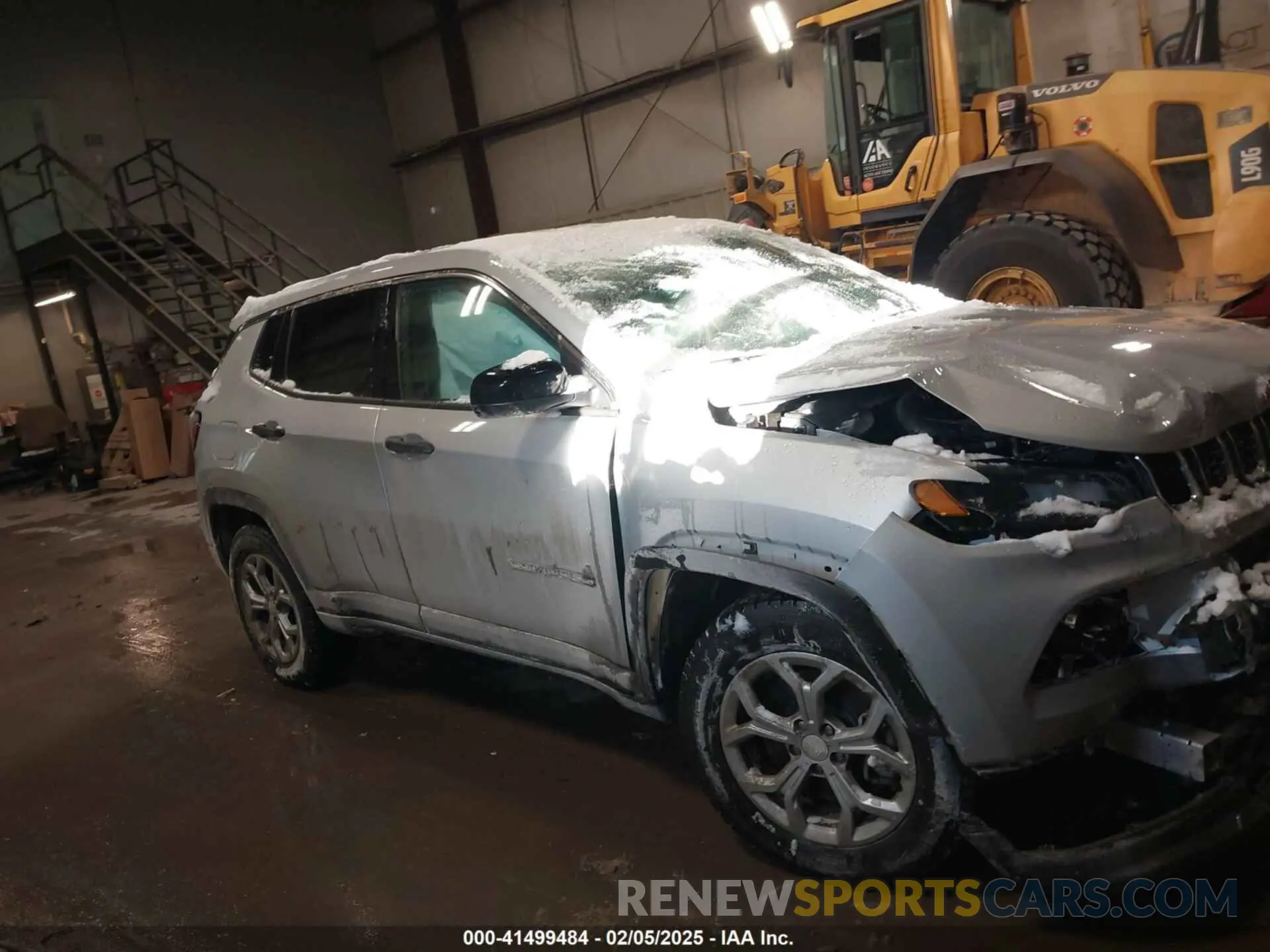 13 Photograph of a damaged car 3C4NJDANXRT146281 JEEP COMPASS 2024