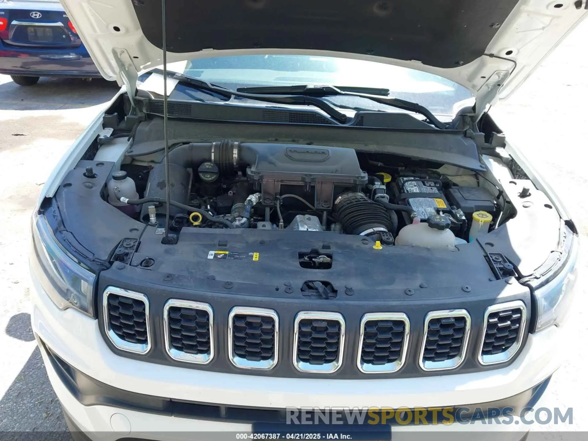 10 Photograph of a damaged car 3C4NJDBN0RT109268 JEEP COMPASS 2024
