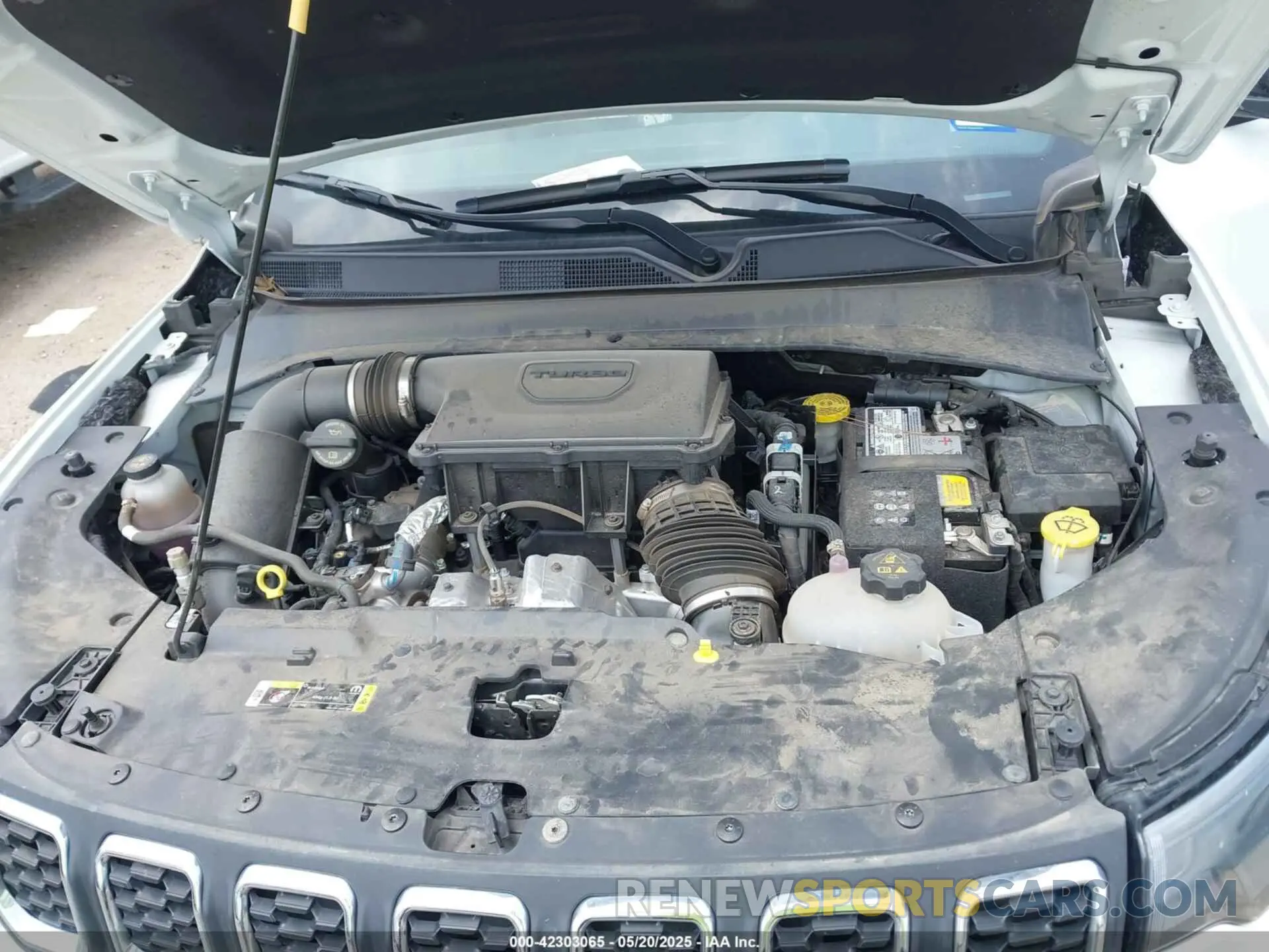 10 Photograph of a damaged car 3C4NJDBN0RT111862 JEEP COMPASS 2024