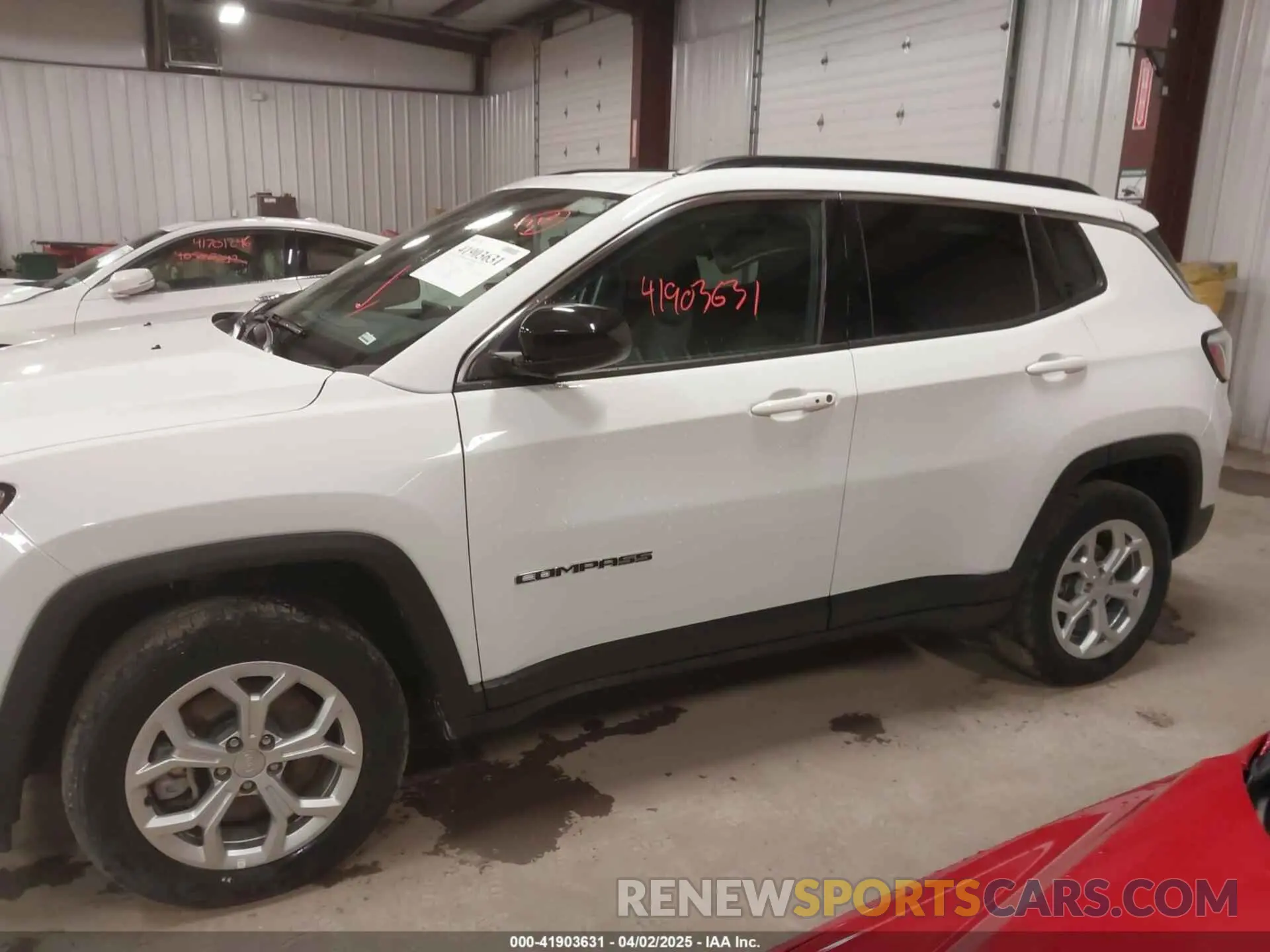 15 Photograph of a damaged car 3C4NJDBN0RT117984 JEEP COMPASS 2024