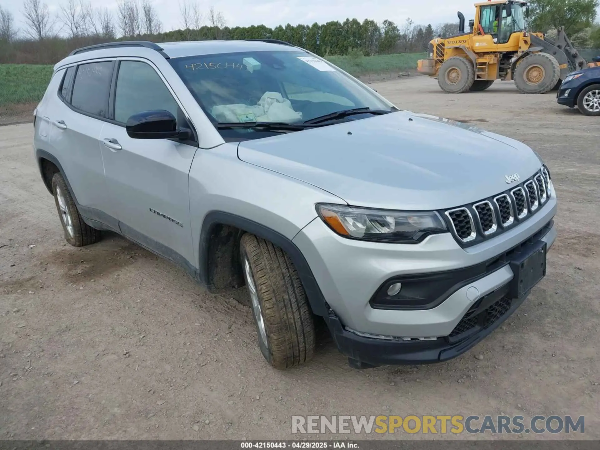 1 Photograph of a damaged car 3C4NJDBN0RT124448 JEEP COMPASS 2024