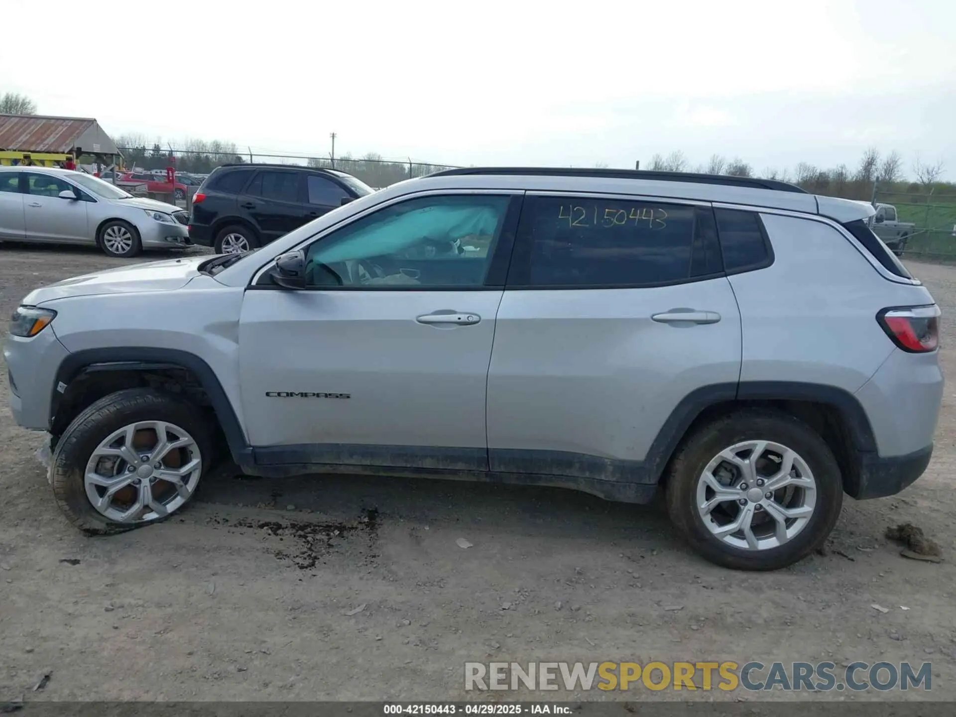 14 Photograph of a damaged car 3C4NJDBN0RT124448 JEEP COMPASS 2024