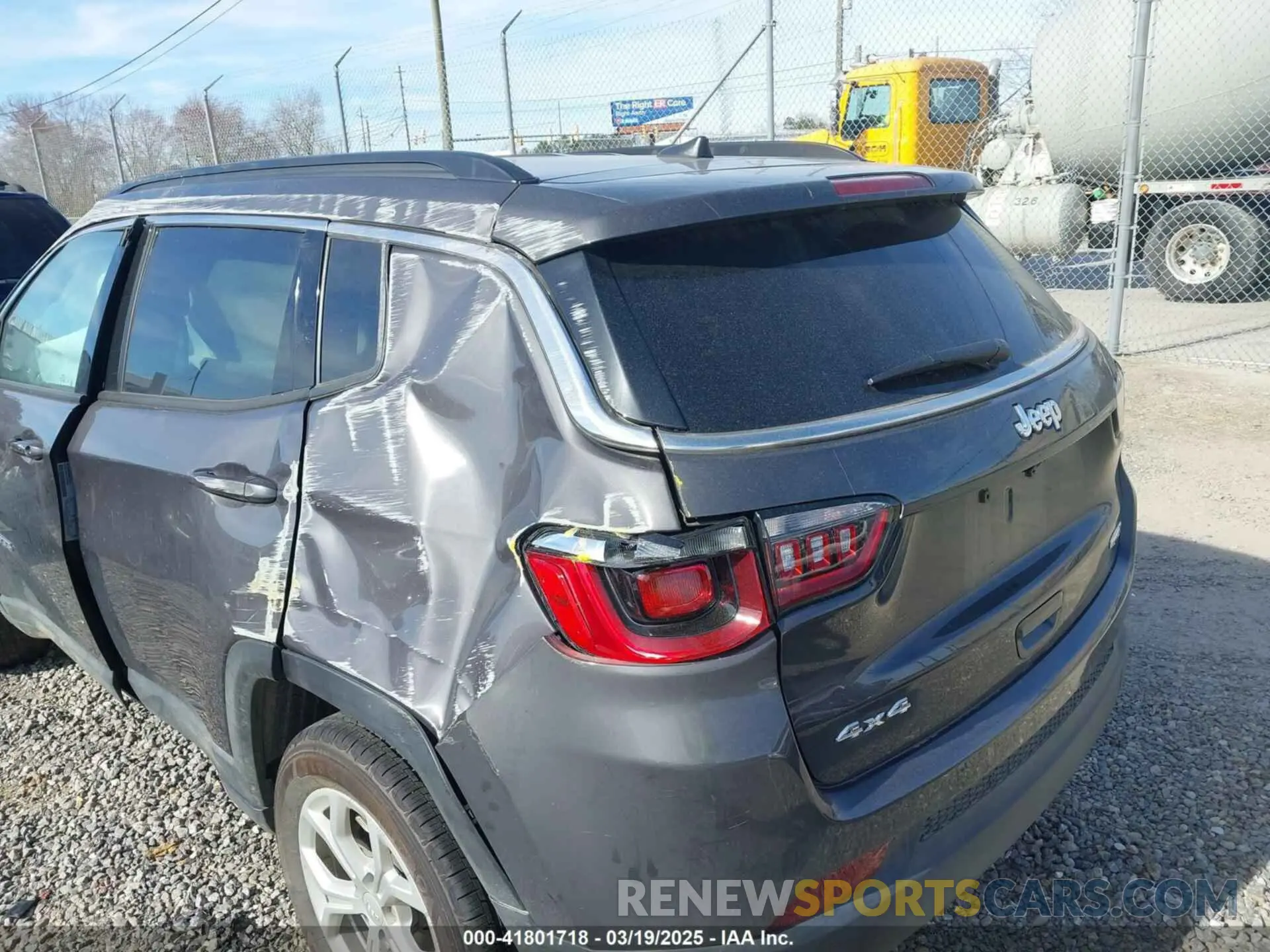 18 Photograph of a damaged car 3C4NJDBN0RT152329 JEEP COMPASS 2024