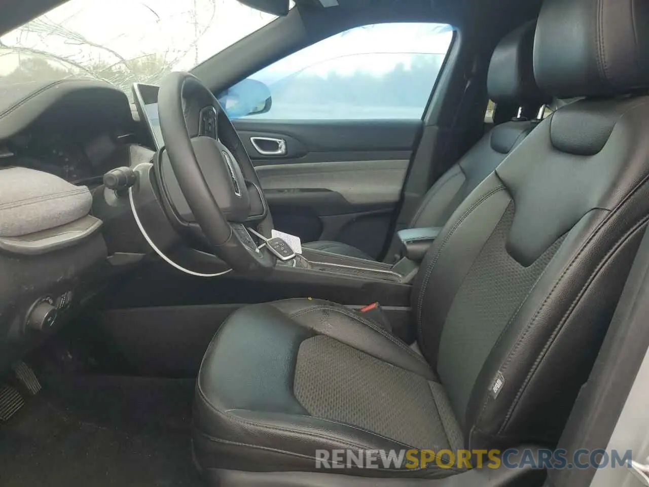 7 Photograph of a damaged car 3C4NJDBN0RT155313 JEEP COMPASS 2024