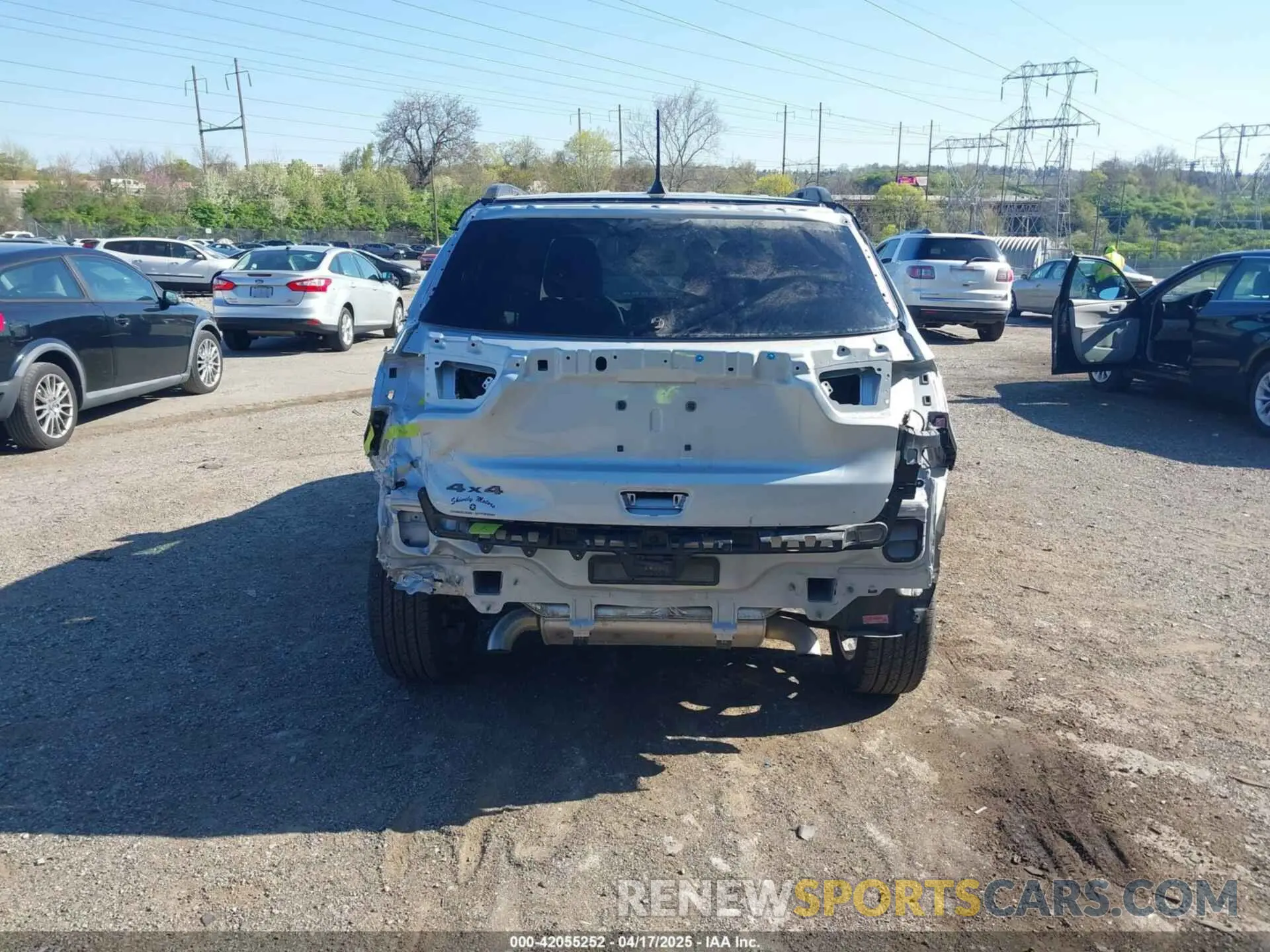 17 Photograph of a damaged car 3C4NJDBN0RT159703 JEEP COMPASS 2024