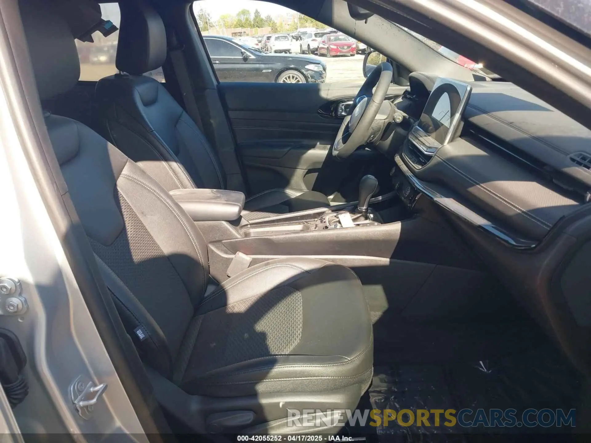 5 Photograph of a damaged car 3C4NJDBN0RT159703 JEEP COMPASS 2024