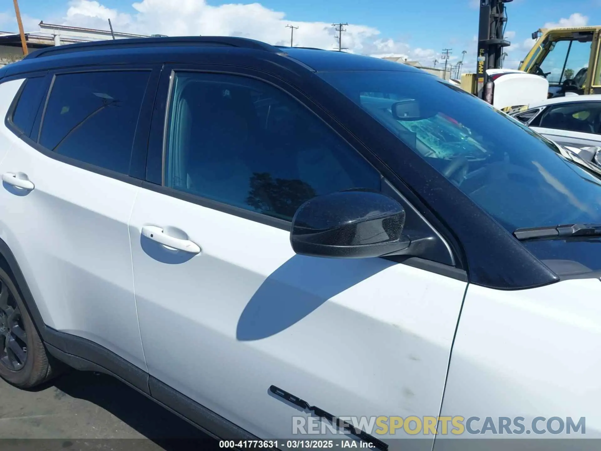 14 Photograph of a damaged car 3C4NJDBN0RT588081 JEEP COMPASS 2024