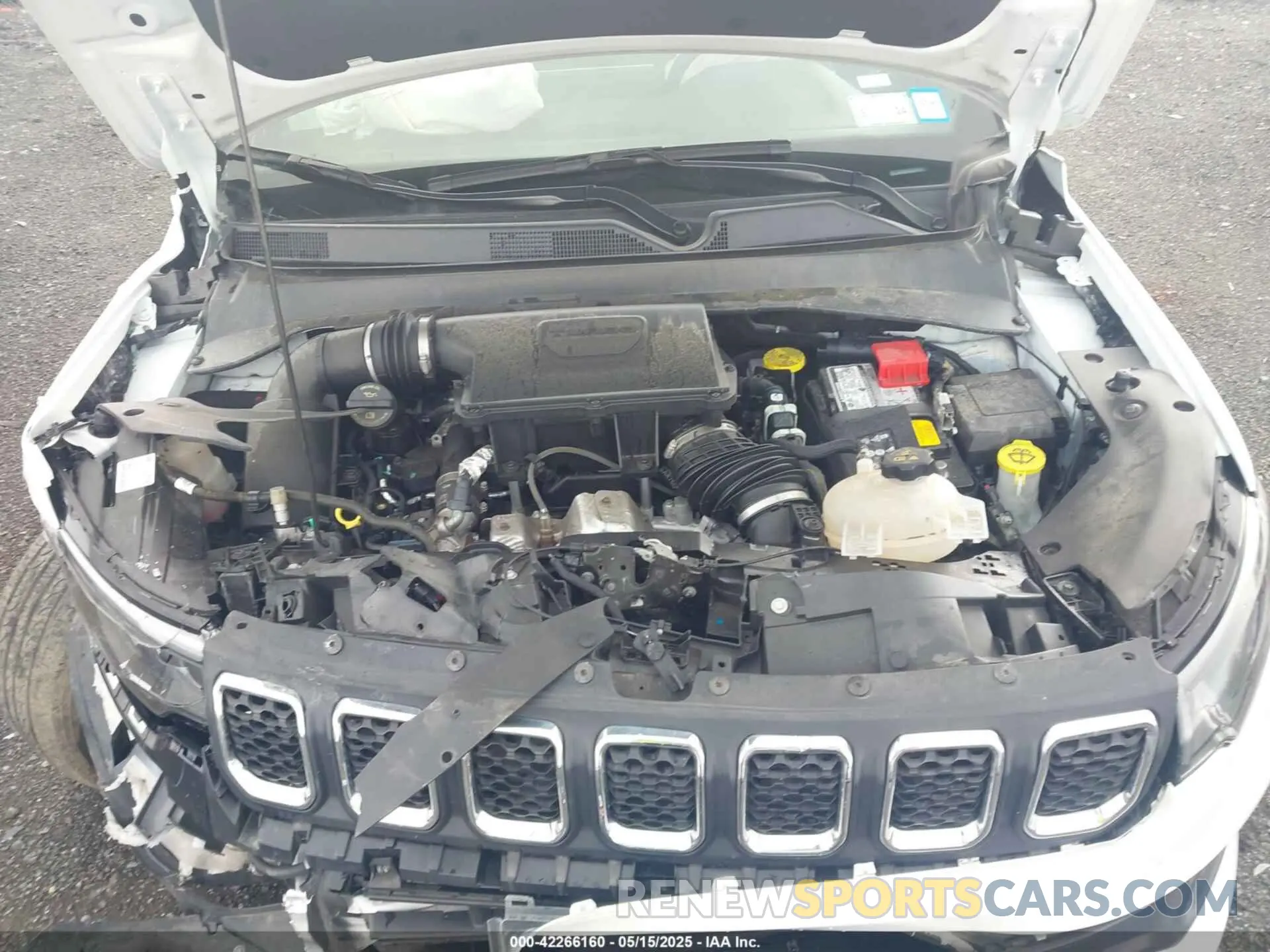 10 Photograph of a damaged car 3C4NJDBN0RT607048 JEEP COMPASS 2024