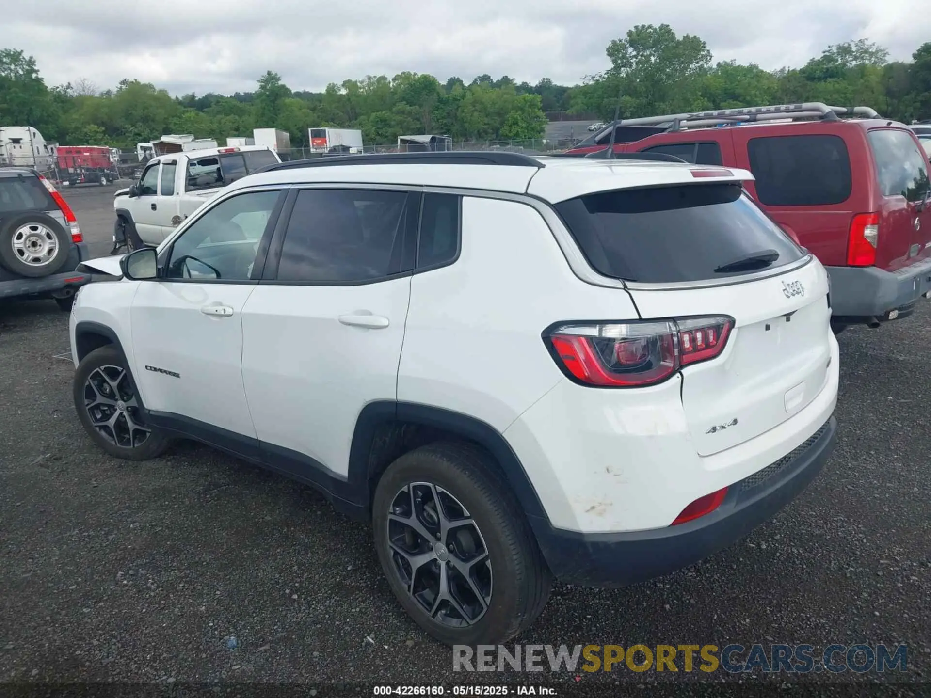 3 Photograph of a damaged car 3C4NJDBN0RT607048 JEEP COMPASS 2024