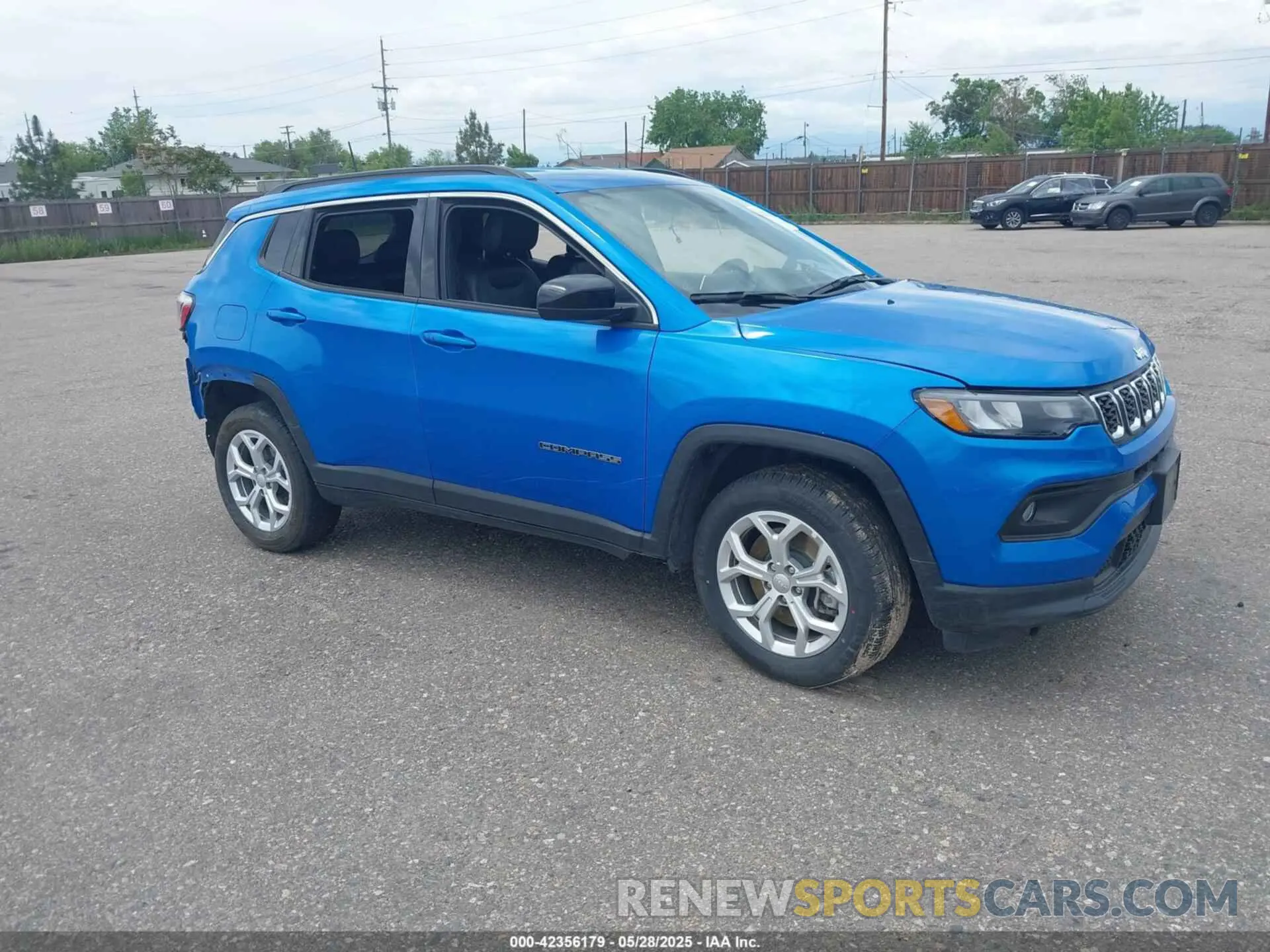 1 Photograph of a damaged car 3C4NJDBN1RT111868 JEEP COMPASS 2024