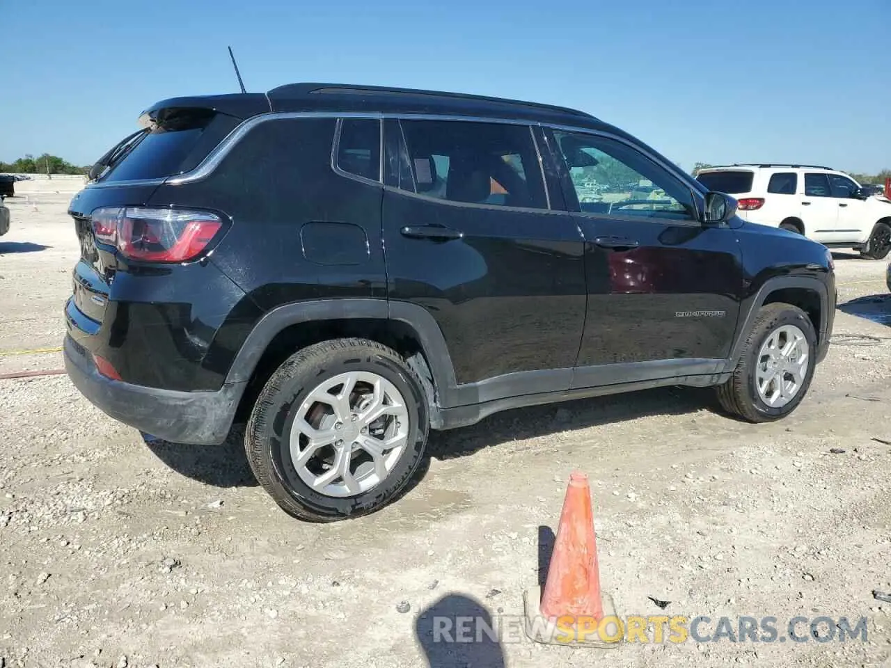 3 Photograph of a damaged car 3C4NJDBN1RT119341 JEEP COMPASS 2024