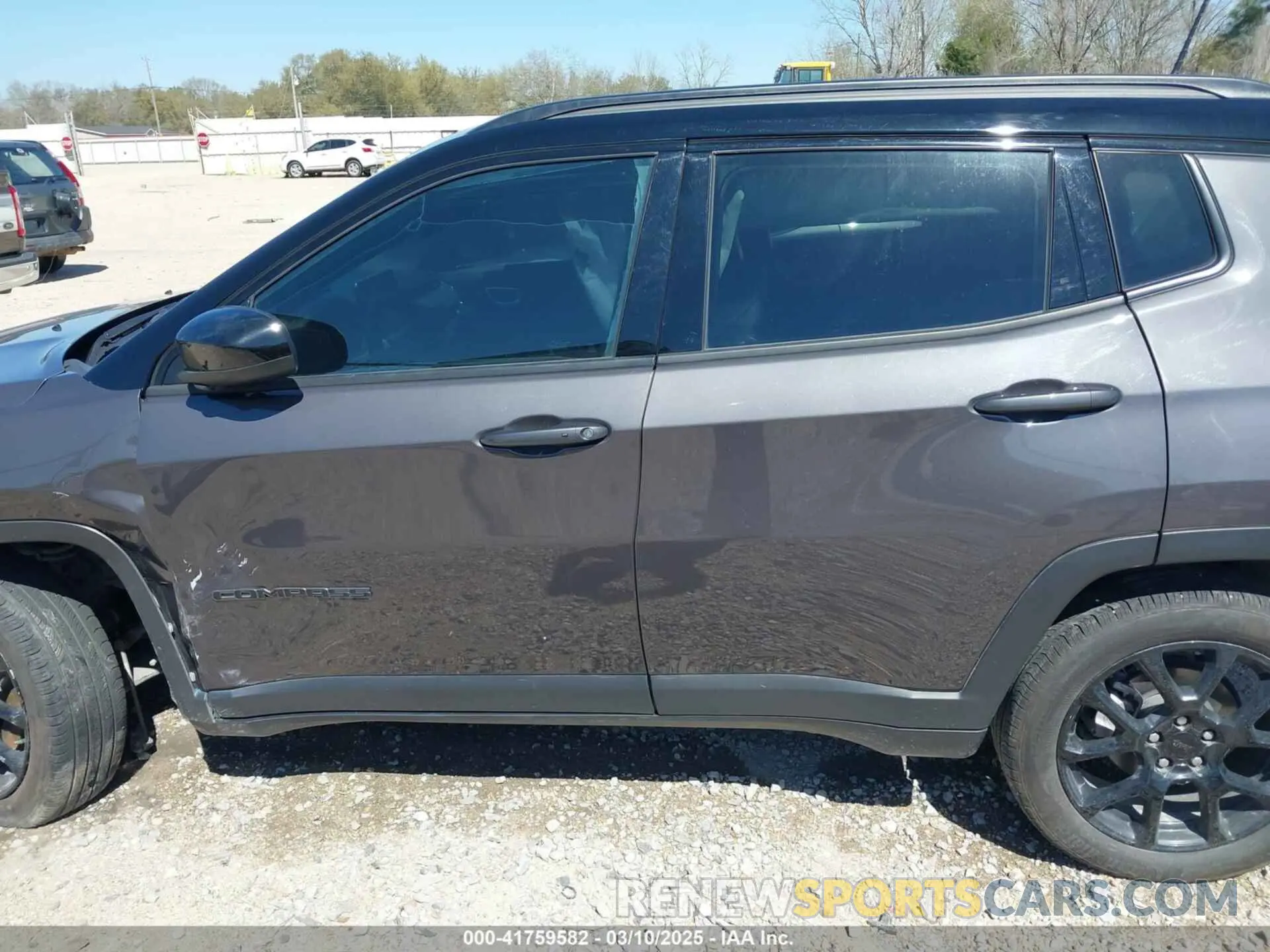 14 Photograph of a damaged car 3C4NJDBN1RT121641 JEEP COMPASS 2024