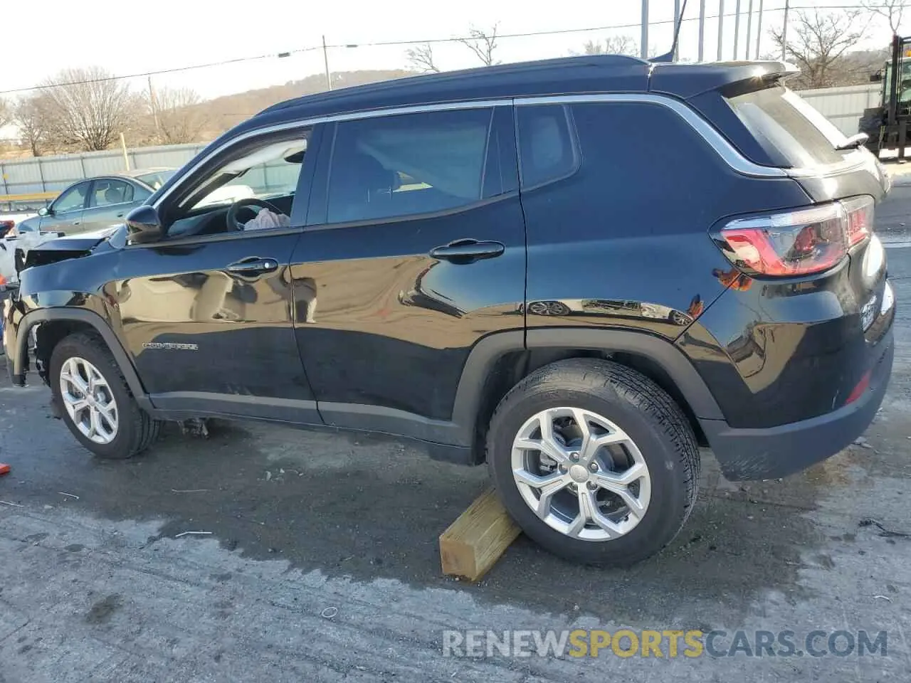 2 Photograph of a damaged car 3C4NJDBN1RT173982 JEEP COMPASS 2024