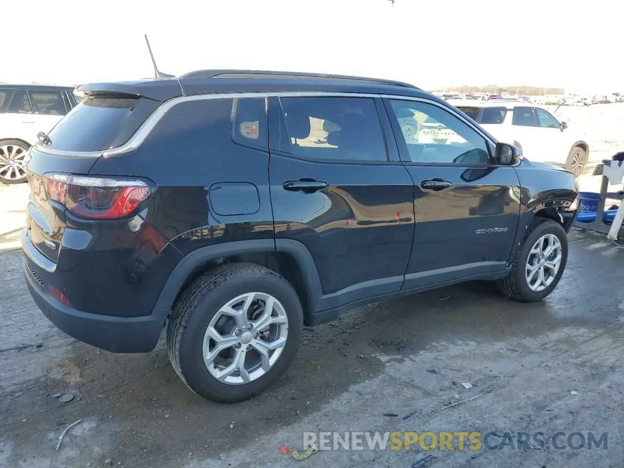3 Photograph of a damaged car 3C4NJDBN1RT173982 JEEP COMPASS 2024