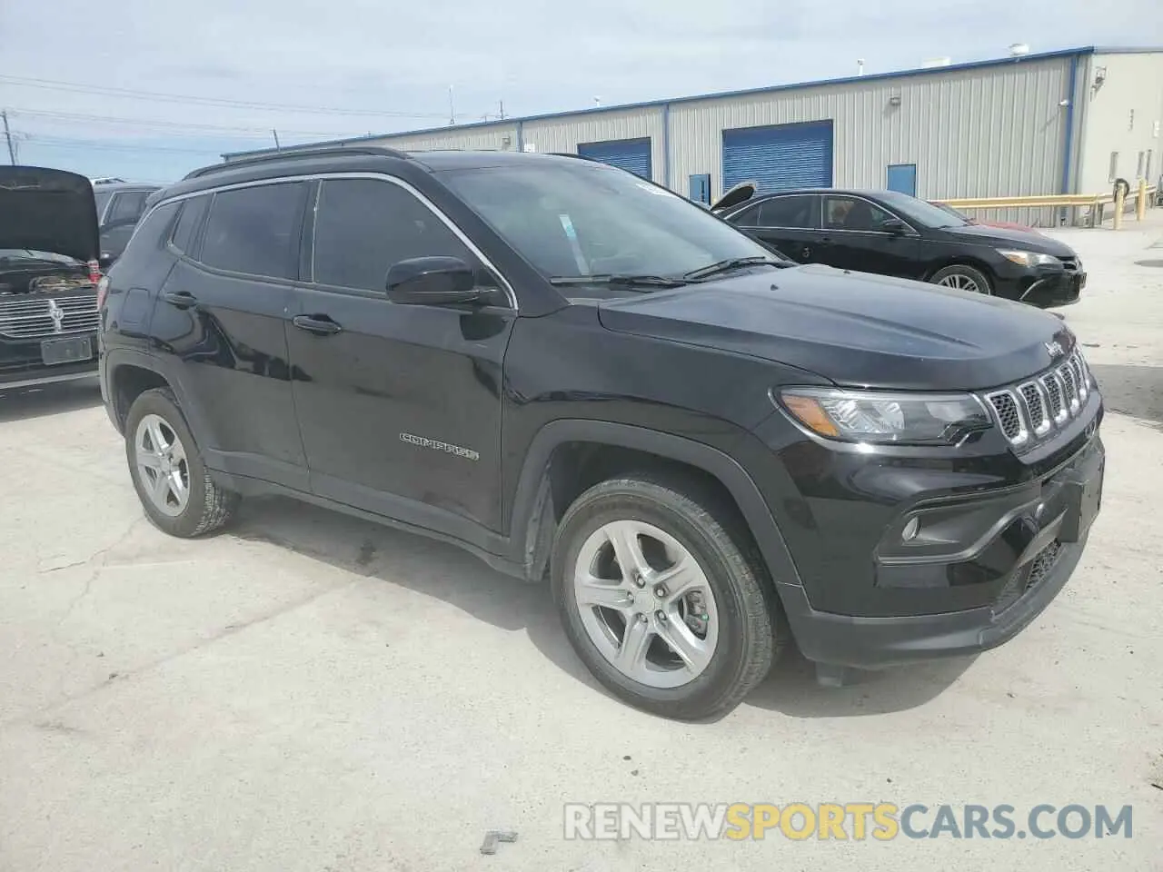 4 Photograph of a damaged car 3C4NJDBN1RT579521 JEEP COMPASS 2024