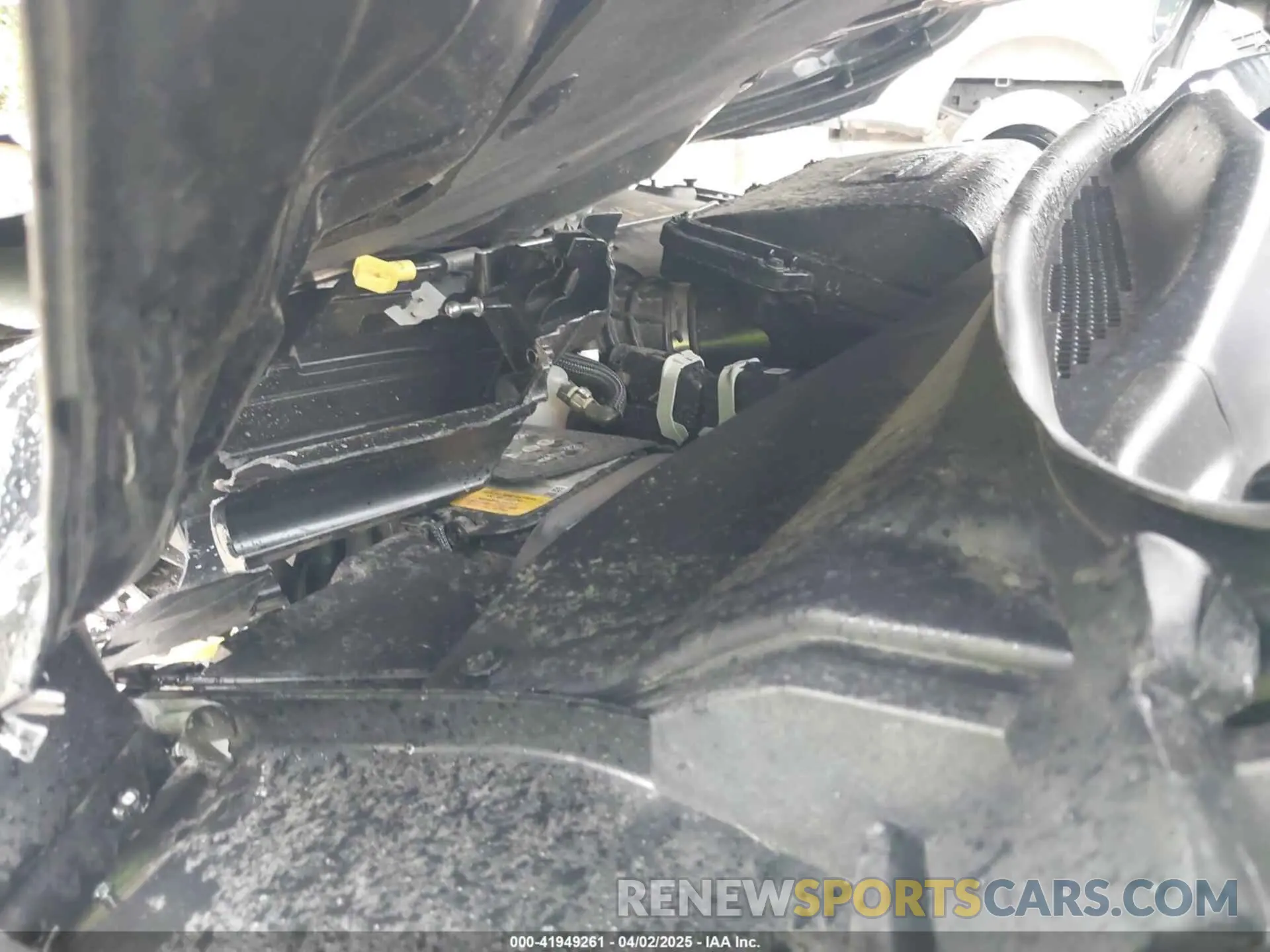 10 Photograph of a damaged car 3C4NJDBN1RT606720 JEEP COMPASS 2024