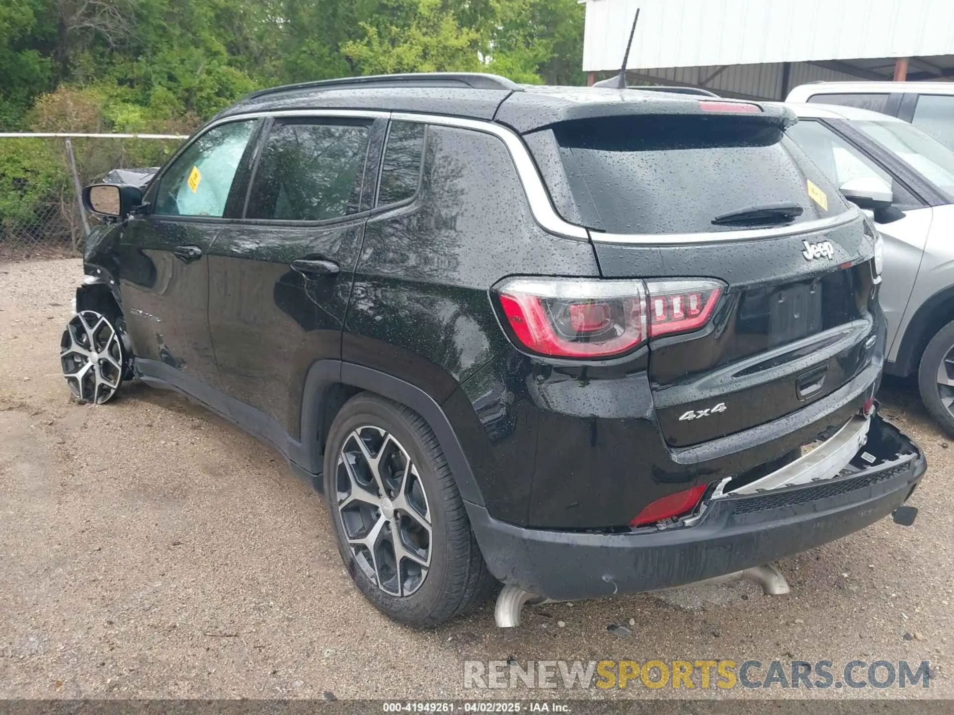 3 Photograph of a damaged car 3C4NJDBN1RT606720 JEEP COMPASS 2024