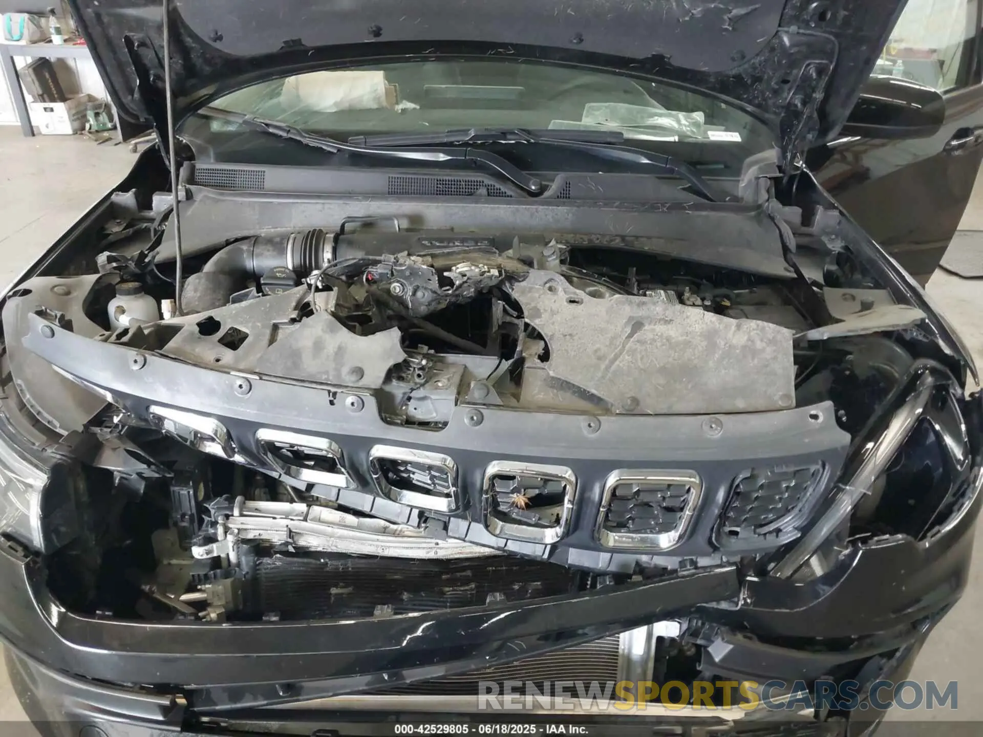 10 Photograph of a damaged car 3C4NJDBN2RT103794 JEEP COMPASS 2024