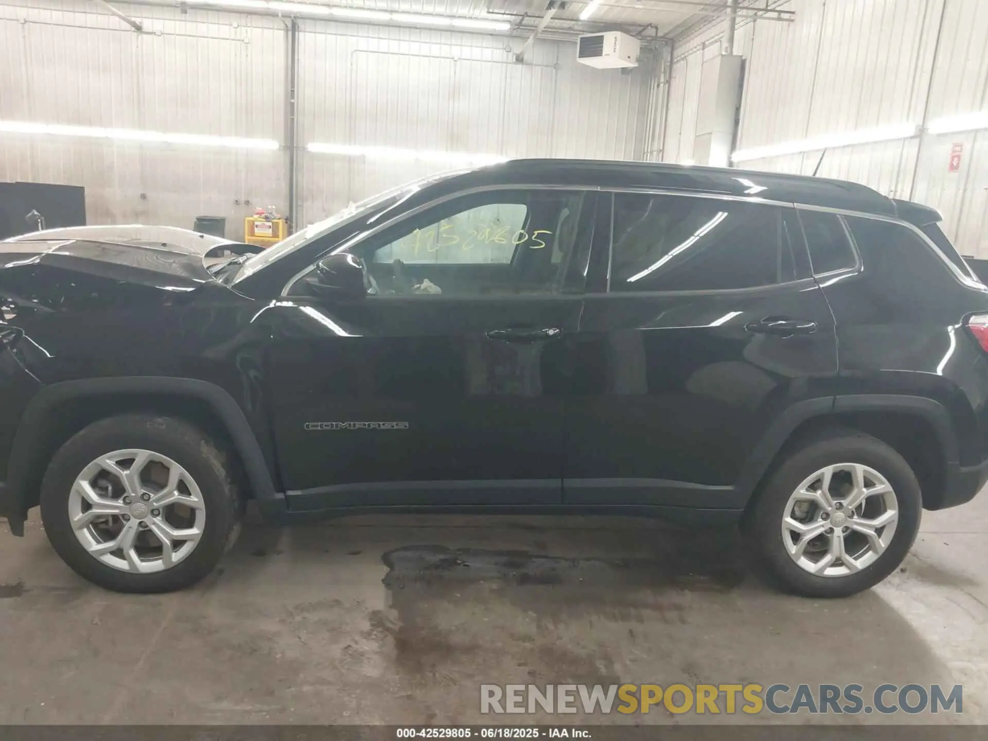 15 Photograph of a damaged car 3C4NJDBN2RT103794 JEEP COMPASS 2024