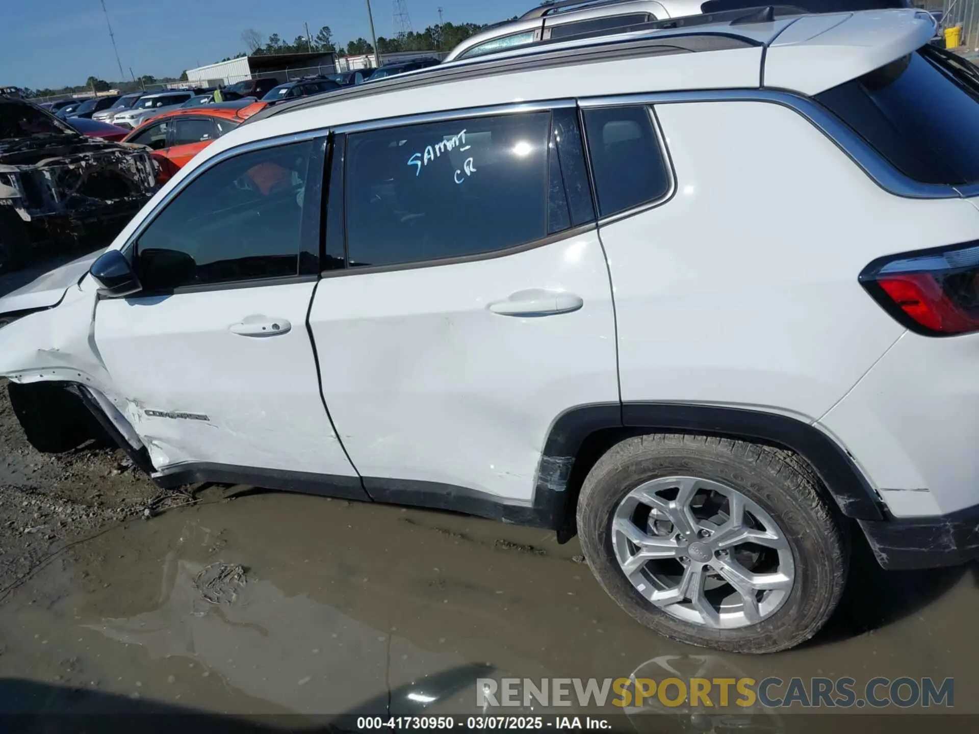 14 Photograph of a damaged car 3C4NJDBN2RT112575 JEEP COMPASS 2024