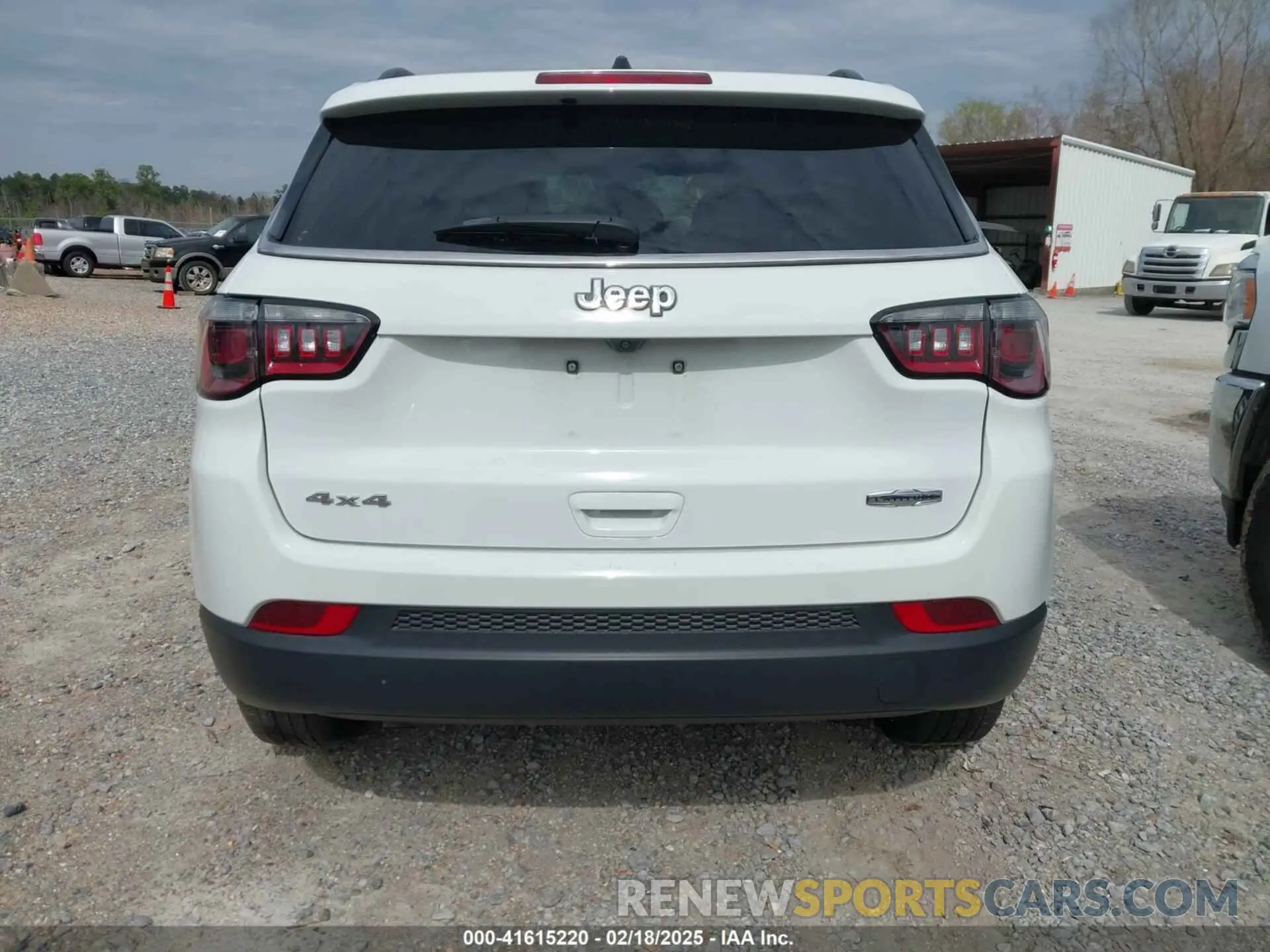 16 Photograph of a damaged car 3C4NJDBN2RT117985 JEEP COMPASS 2024