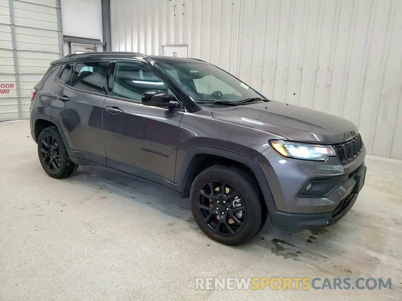 4 Photograph of a damaged car 3C4NJDBN2RT600277 JEEP COMPASS 2024