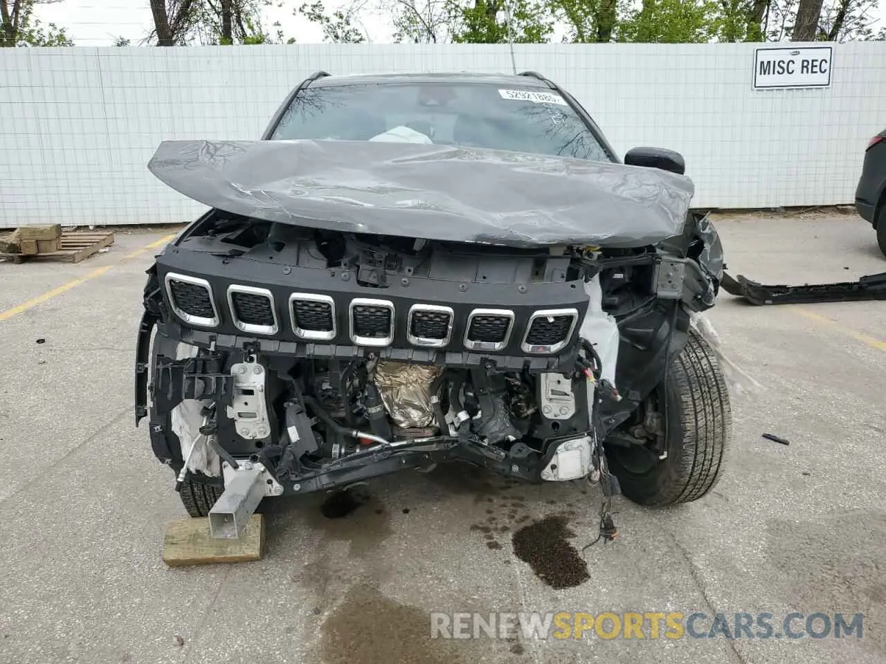 5 Photograph of a damaged car 3C4NJDBN3RT606072 JEEP COMPASS 2024